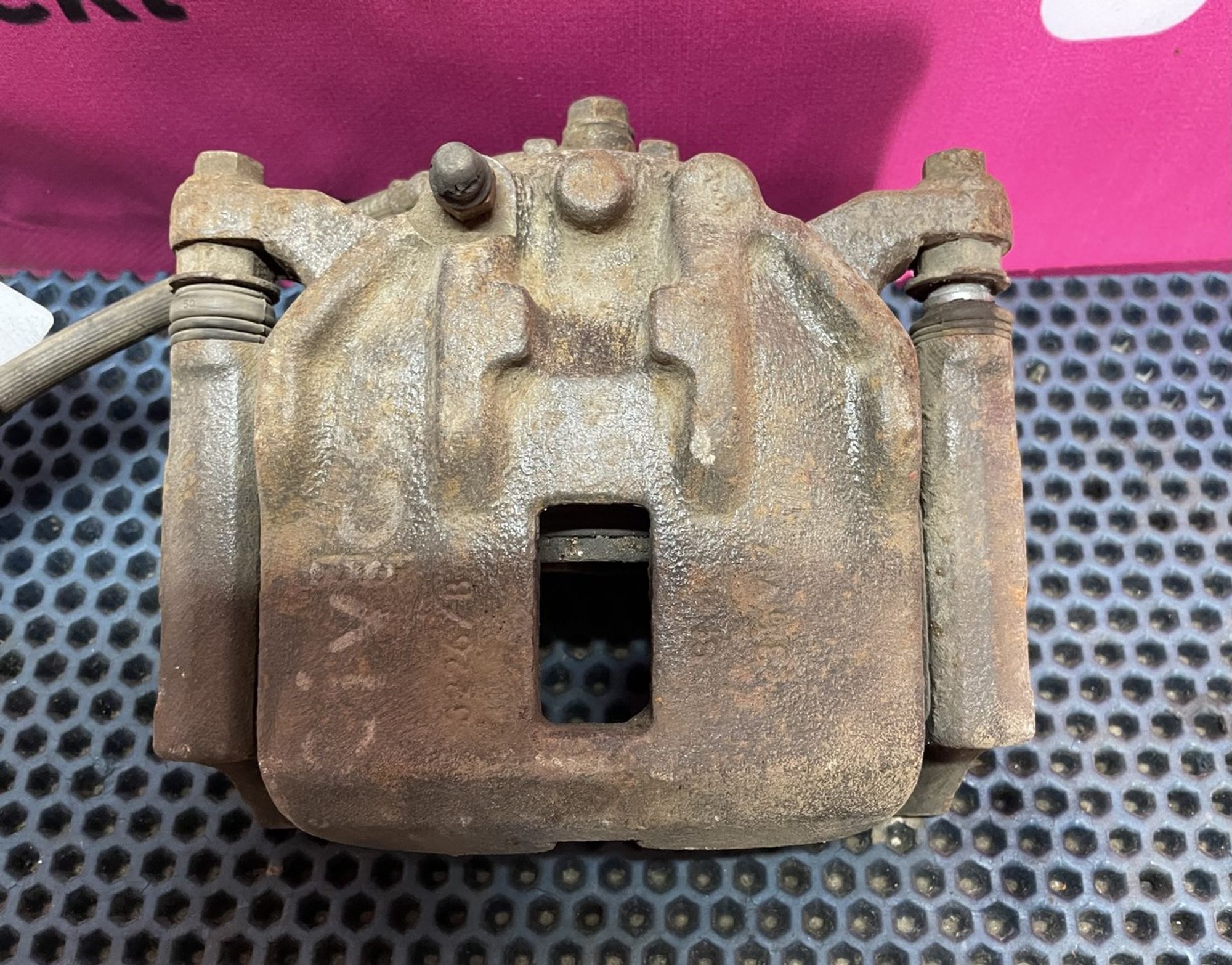 https://gcs.partsauto.market/rn-stockpro.appspot.com/thmbs/023b849d373d11de63dc0462f16639d7/4b5131f348e692a891db25eba3079748/0653c318373e7f225237144ec42ad356.jpg