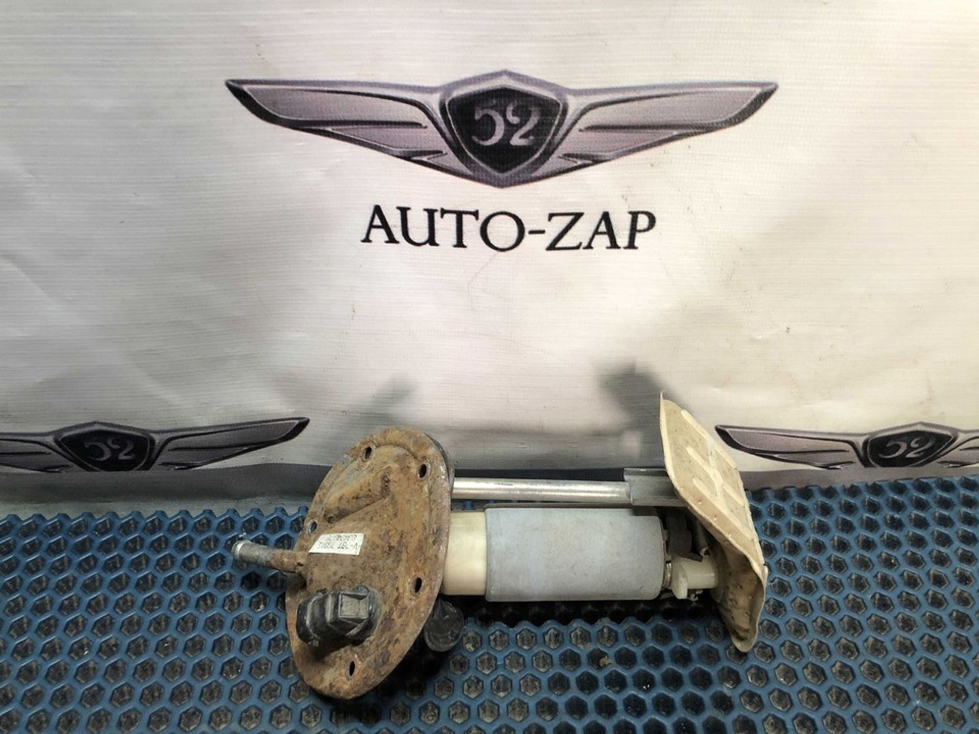 https://gcs.partsauto.market/rn-stockpro.appspot.com/thmbs/023b849d373d11de63dc0462f16639d7/b14e7364b50e18a5bba996ed970a1bf9/8ae38ce18dc2e930d282eb8ea2c0fc93.jpg