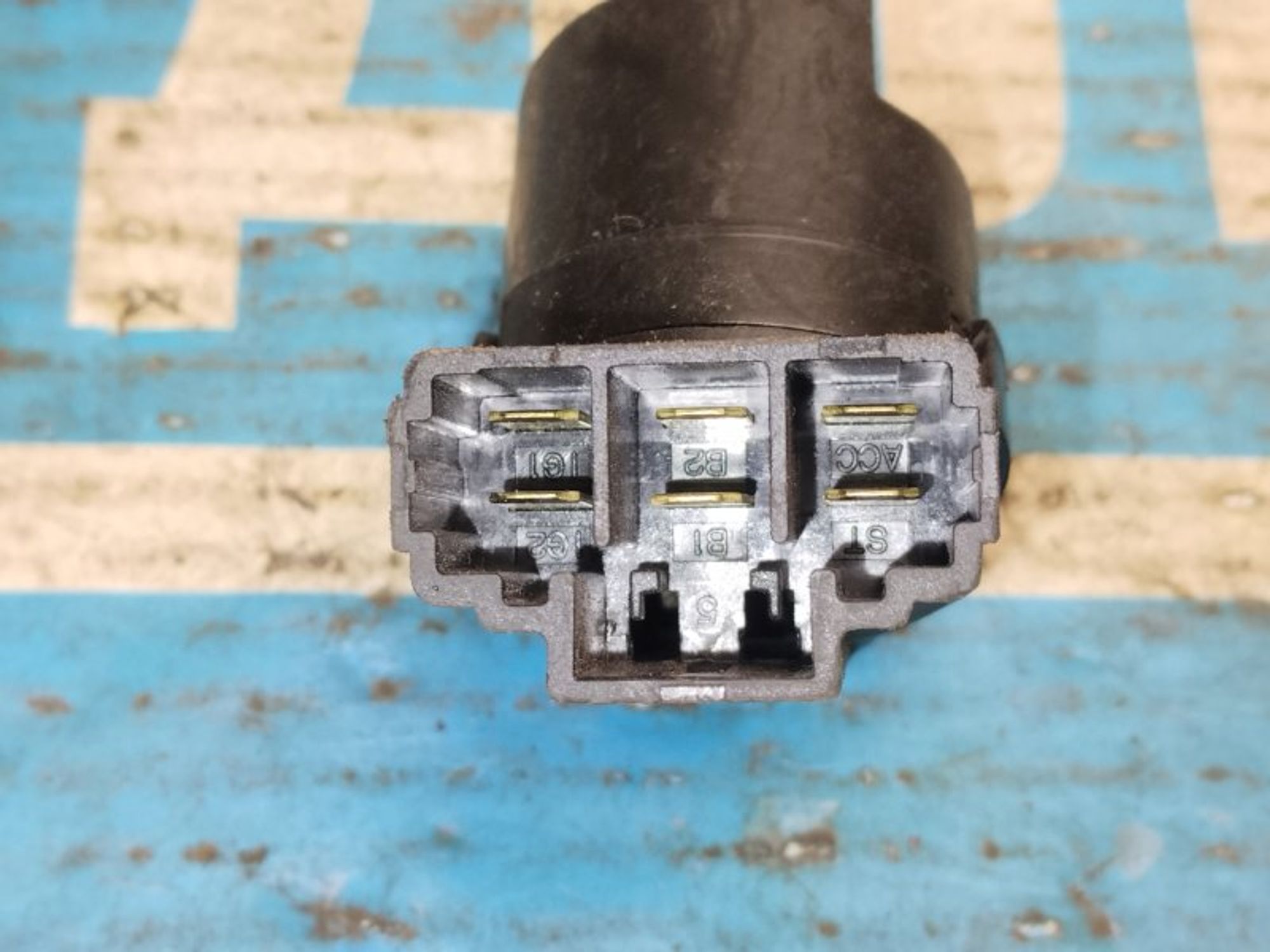 https://gcs.partsauto.market/rn-stockpro.appspot.com/thmbs/04b14f3e97906bf642f27fcd69e72bf8/7afe041453a6b8f59d98359117235aa9/a7fb8c0f65001b0413f6ccc40662f04f.jpg