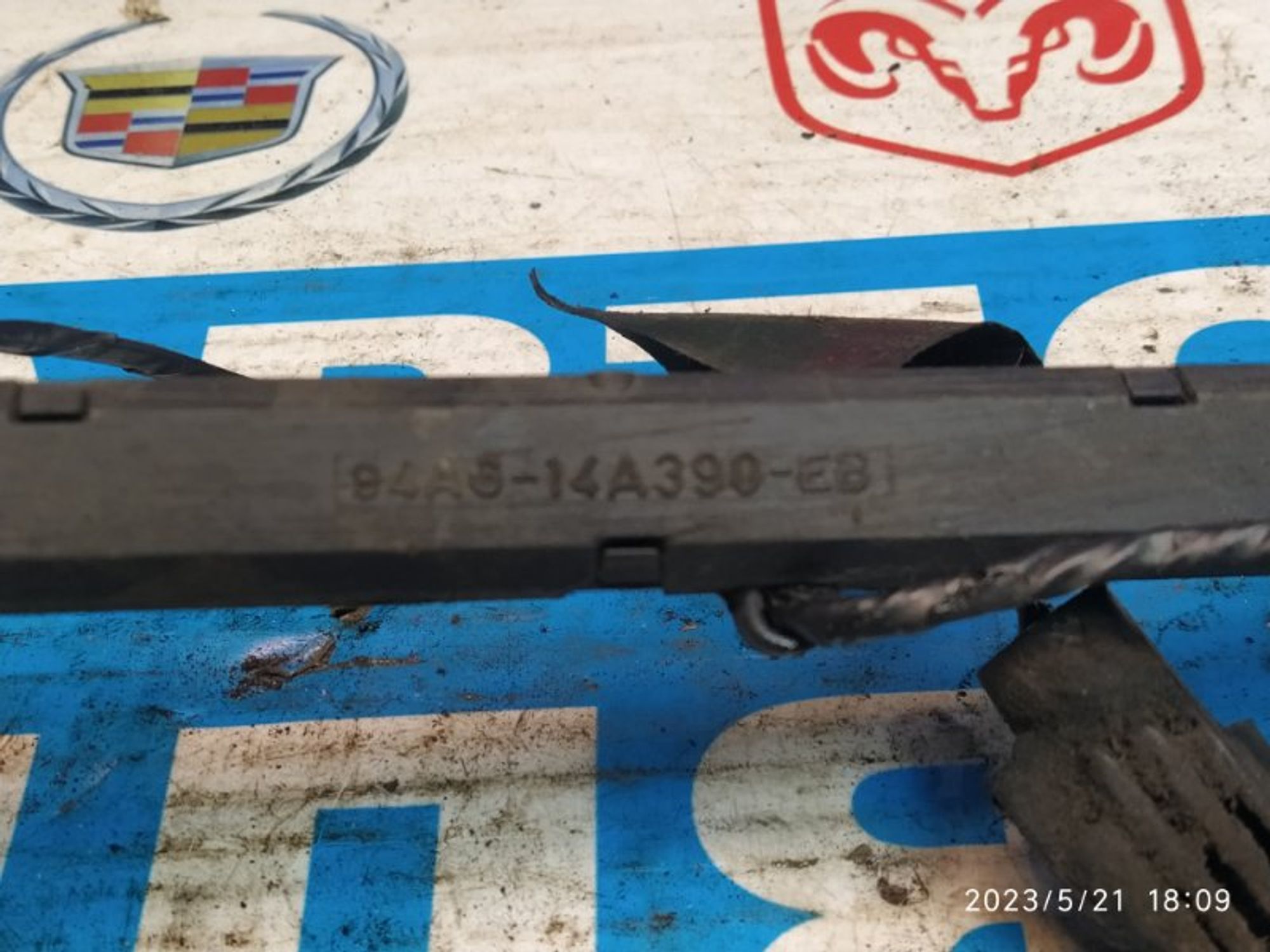 https://gcs.partsauto.market/rn-stockpro.appspot.com/thmbs/04b14f3e97906bf642f27fcd69e72bf8/7eb9ade1d779241725244f59e75f34be/e6c8b613b98287e9dcd2d29c9aba8380.jpg