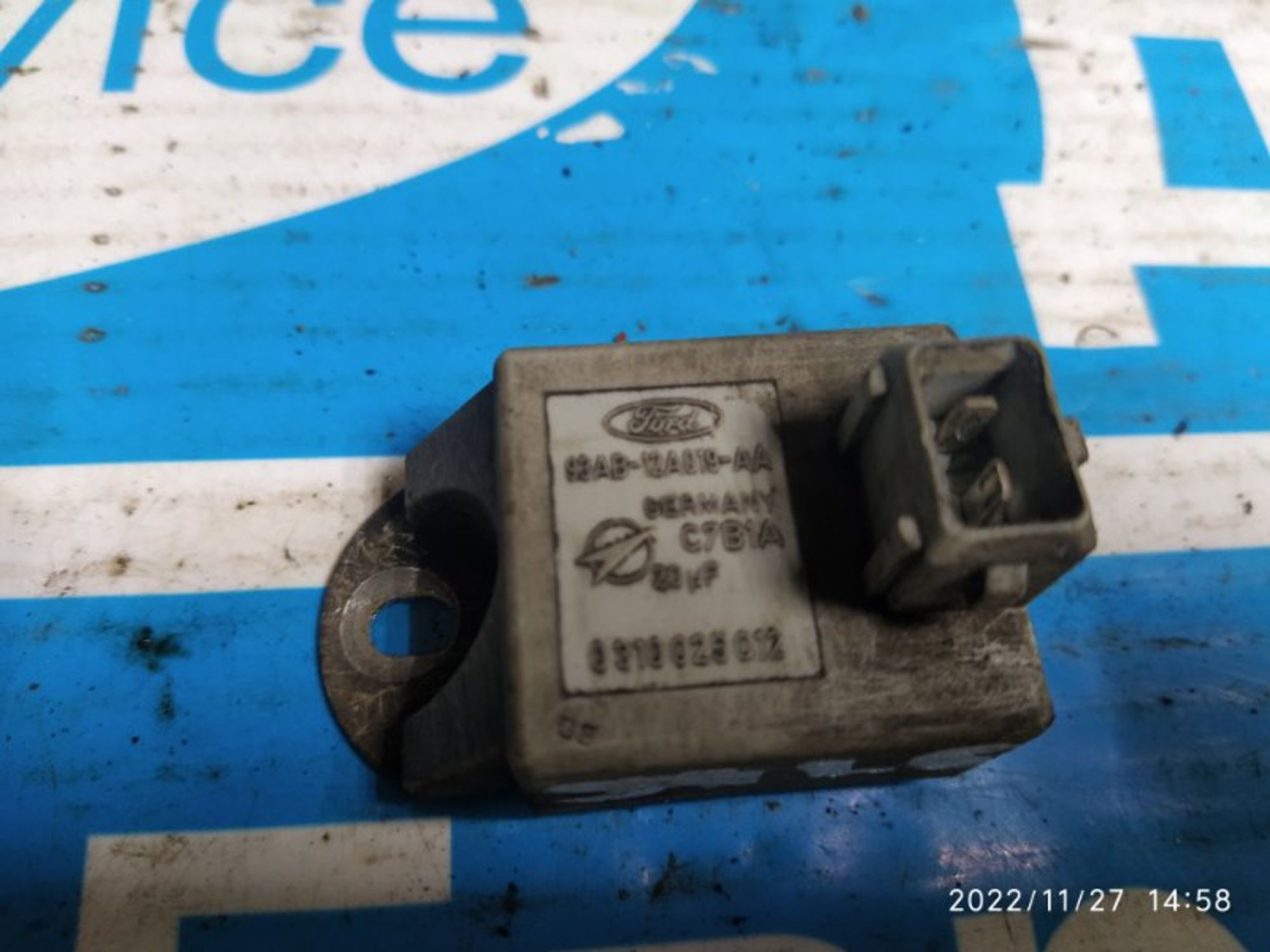 https://gcs.partsauto.market/rn-stockpro.appspot.com/thmbs/04b14f3e97906bf642f27fcd69e72bf8/cf82171f0b9a3de023cd16ab4ef7a90c/194255a60487edb2f4fd05a3eb3bc951.jpg