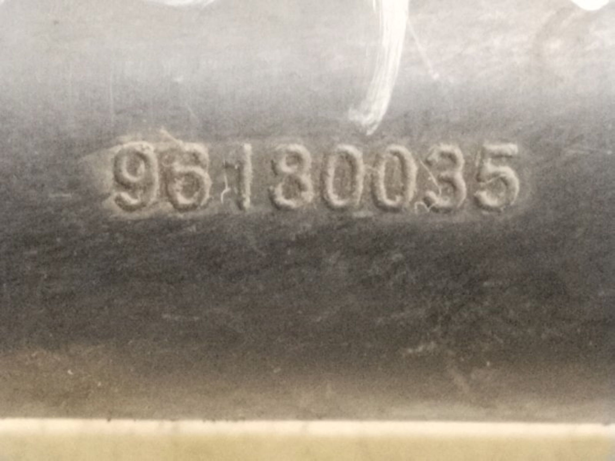 https://gcs.partsauto.market/rn-stockpro.appspot.com/thmbs/04b14f3e97906bf642f27fcd69e72bf8/d47d11b95c94659a7348fd7b6e8da096/f7364be78b9a1b94fd74311a3e78a7de.jpg