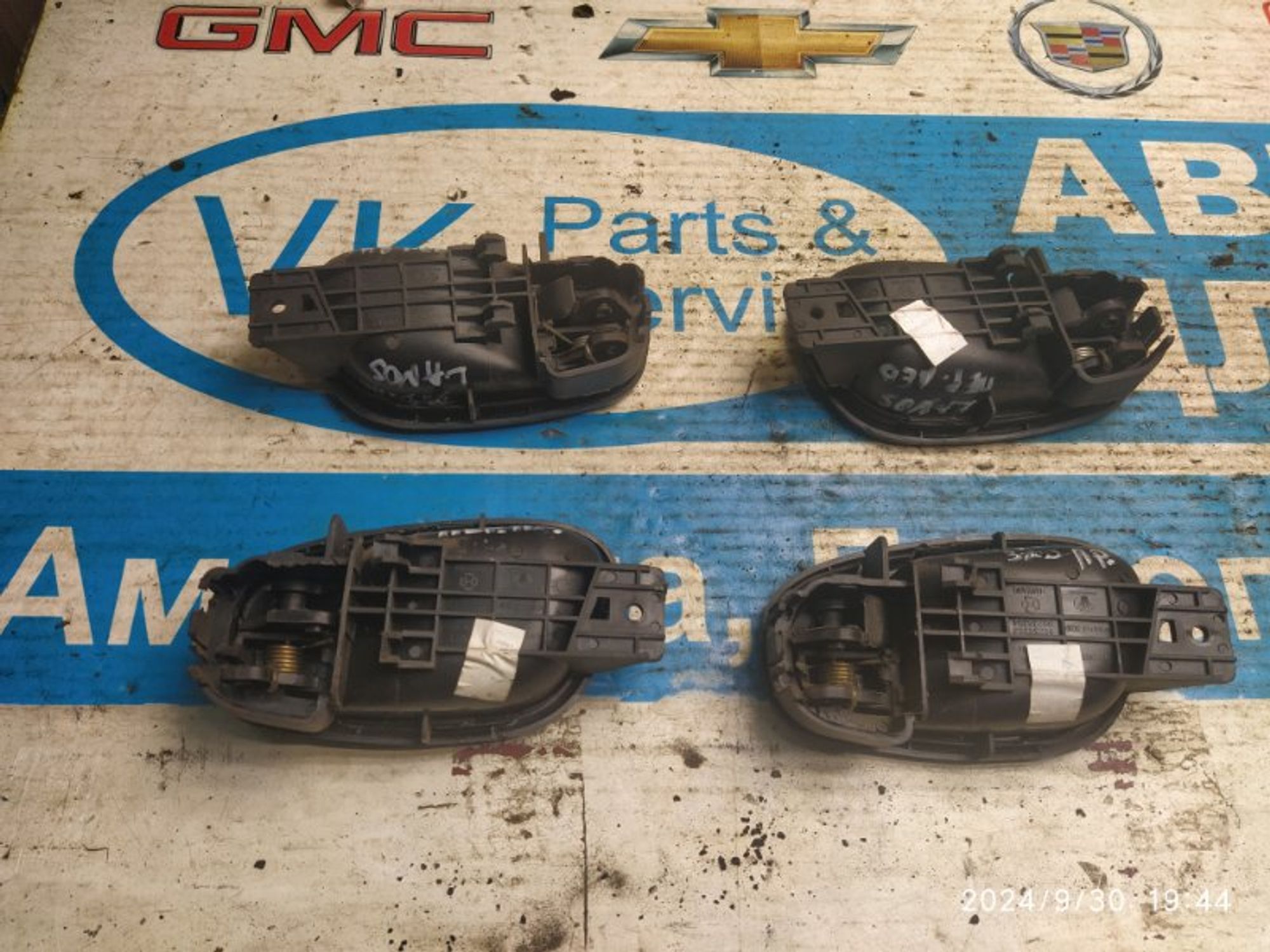 https://gcs.partsauto.market/rn-stockpro.appspot.com/thmbs/04b14f3e97906bf642f27fcd69e72bf8/d8907c8063eafc885b1b84301719046d/863caec1c6f0469bb55016735ee88341.jpg
