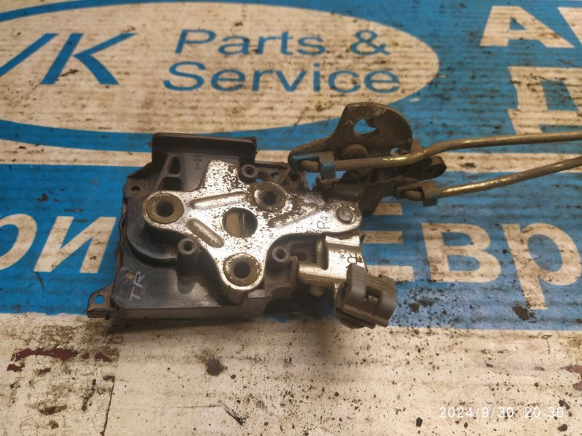 https://gcs.partsauto.market/rn-stockpro.appspot.com/thmbs/04b14f3e97906bf642f27fcd69e72bf8/f1a24578ab89b8707a3717f14650f29c/33a35a592862f8f0429e53aae42f9d58.jpg