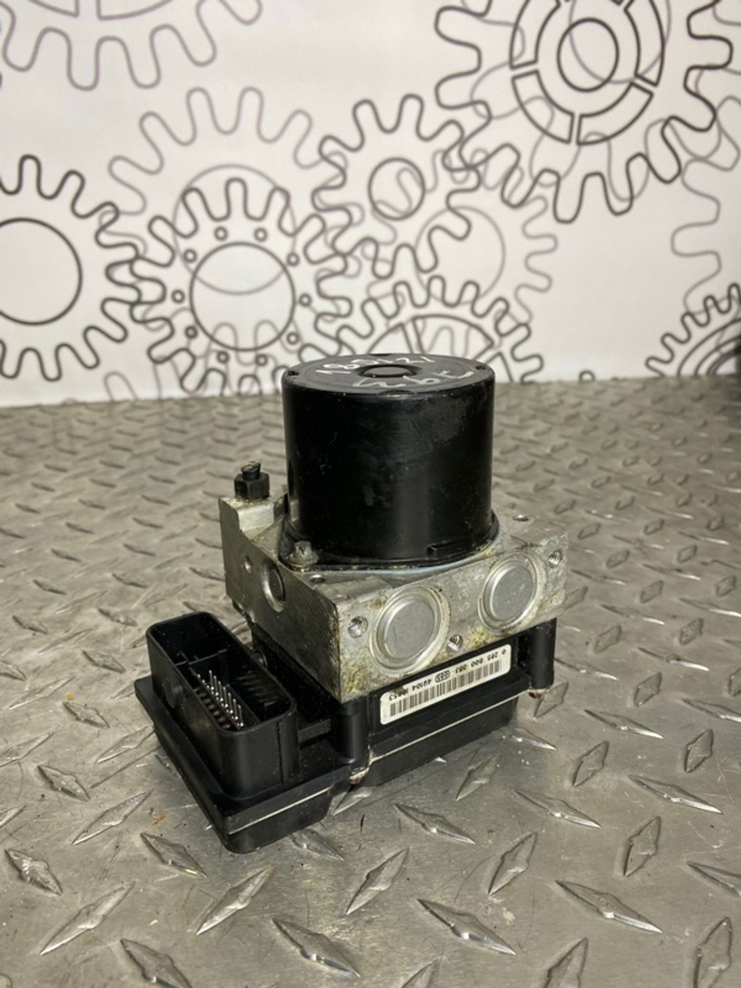 https://gcs.partsauto.market/rn-stockpro.appspot.com/thmbs/09666ac43eaebd93bcda7818c490e81d/bfa7879105d9f166ff12e46a3f22749e/40e20b040fae5c31506d25c567ef6090.jpg
