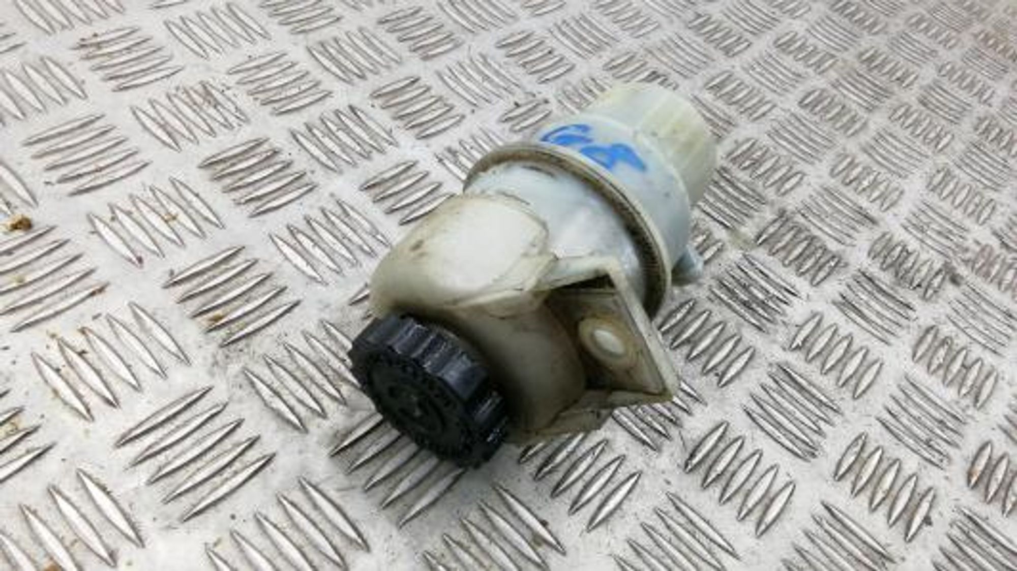 https://gcs.partsauto.market/rn-stockpro.appspot.com/thmbs/0bf748f976a0404ebfba497410f09b0c/04c67a0e799f185049bf70a37341dbb6/b39b476f351973f828bf55d341bd0ddb.jpg