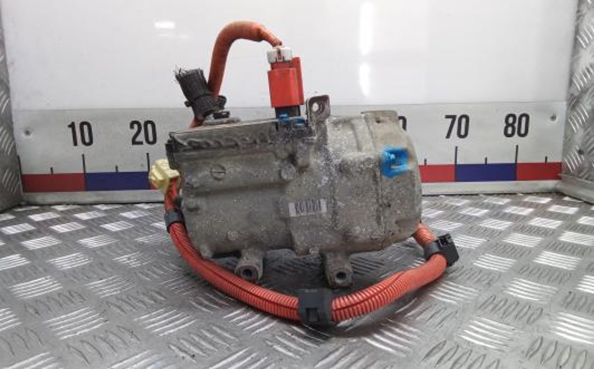 https://gcs.partsauto.market/rn-stockpro.appspot.com/thmbs/0bf748f976a0404ebfba497410f09b0c/17a43b8df462d166ae3cc9345b98cf12/53a37988b8f2bf2deebce828cc5f40fc.jpg