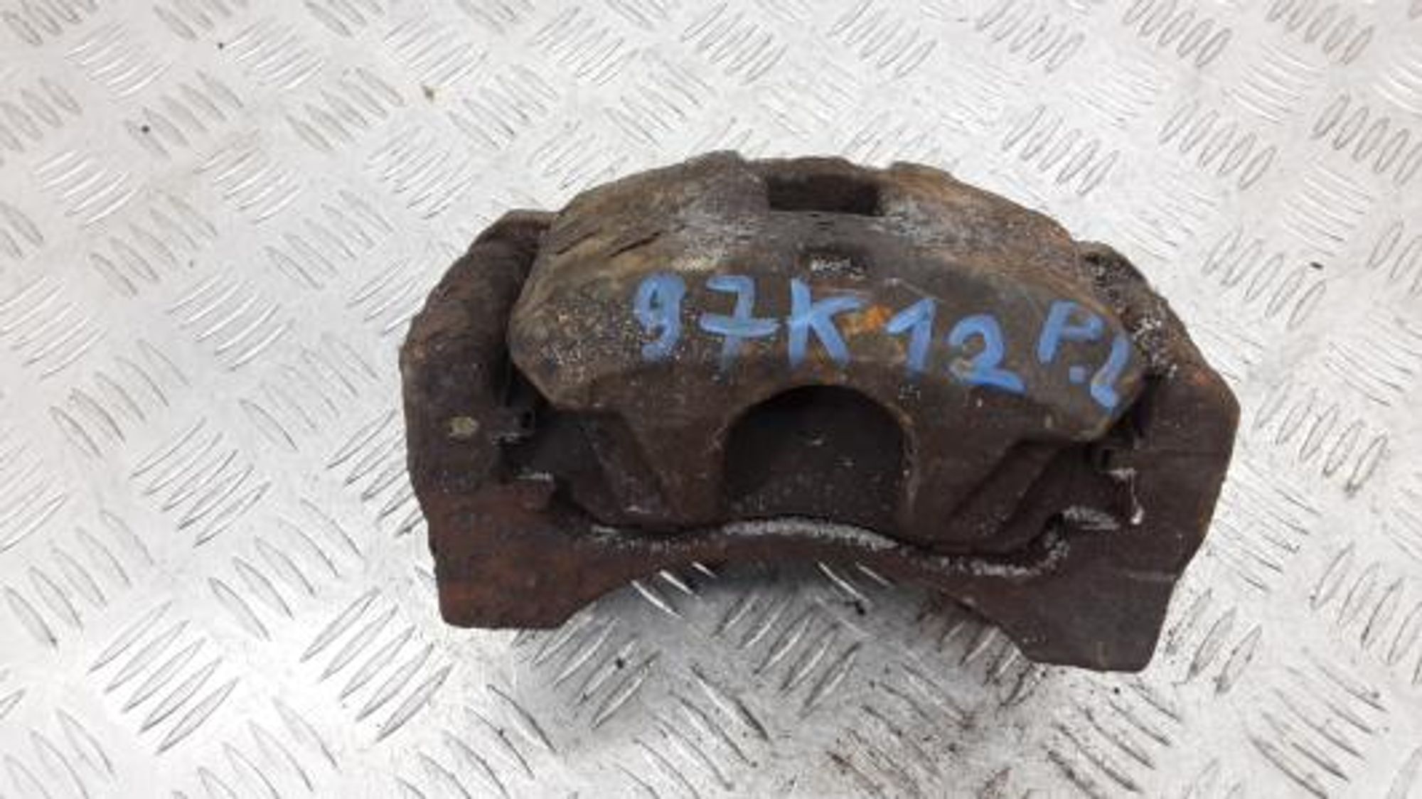 https://gcs.partsauto.market/rn-stockpro.appspot.com/thmbs/0bf748f976a0404ebfba497410f09b0c/2a29b19e8cc21cf518fa511504ab4c80/cf22fb322927ff634b66db256ac7b706.jpg