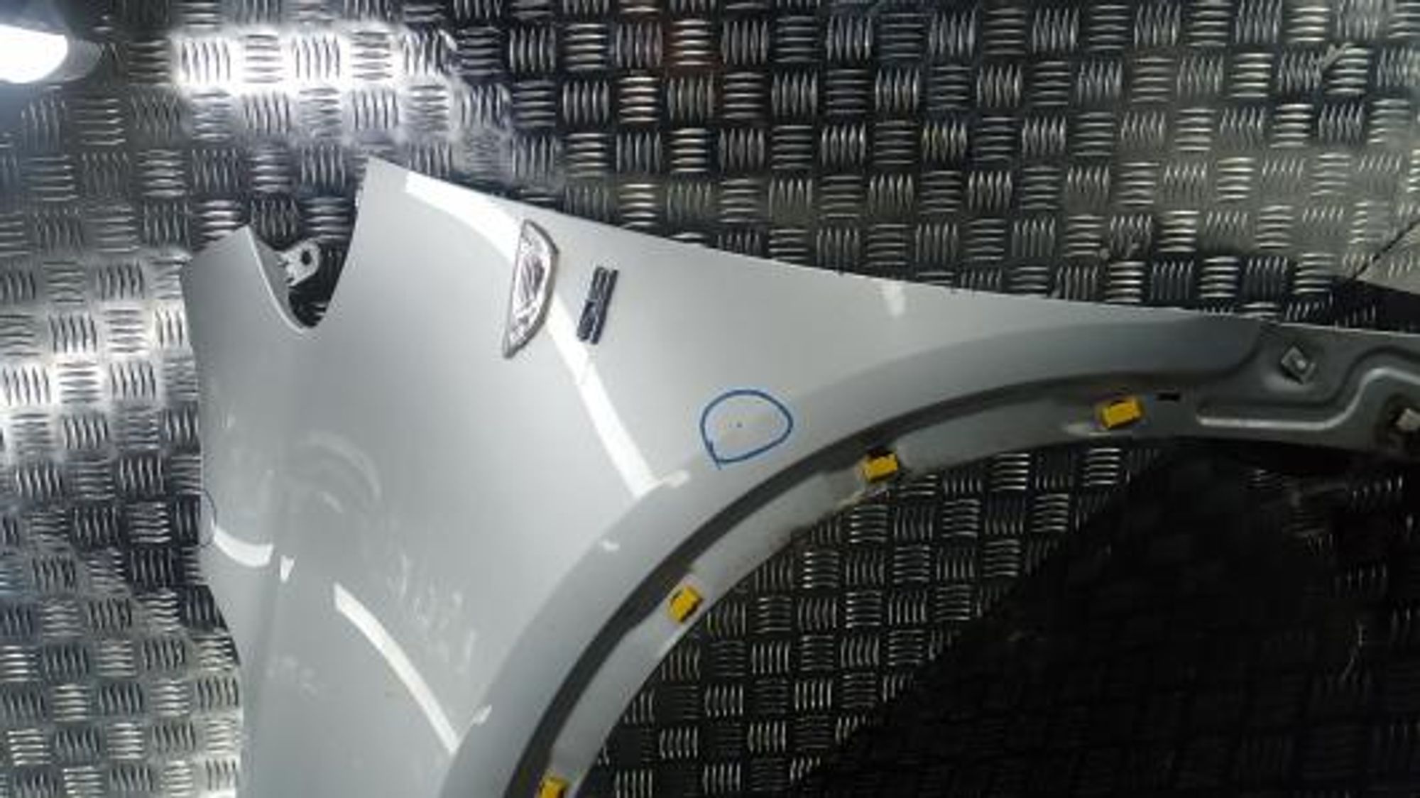 https://gcs.partsauto.market/rn-stockpro.appspot.com/thmbs/0bf748f976a0404ebfba497410f09b0c/2c5e7d99a30c793e234f7d26575998c6/8832ce7d43c8d9bed0c6dbbfbd63a3ea.jpg