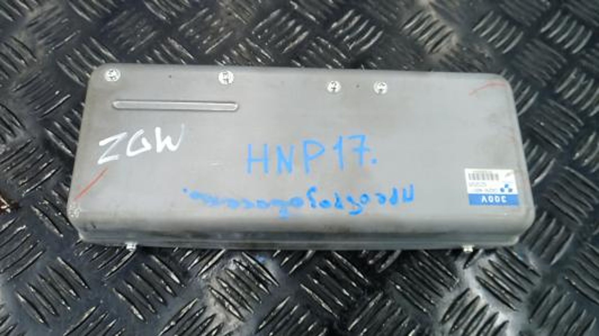 https://gcs.partsauto.market/rn-stockpro.appspot.com/thmbs/0bf748f976a0404ebfba497410f09b0c/2dc84223fabe5355b7a2b9d671334fda/e2a1c3822256e5115e4e203774b8c91f.jpg