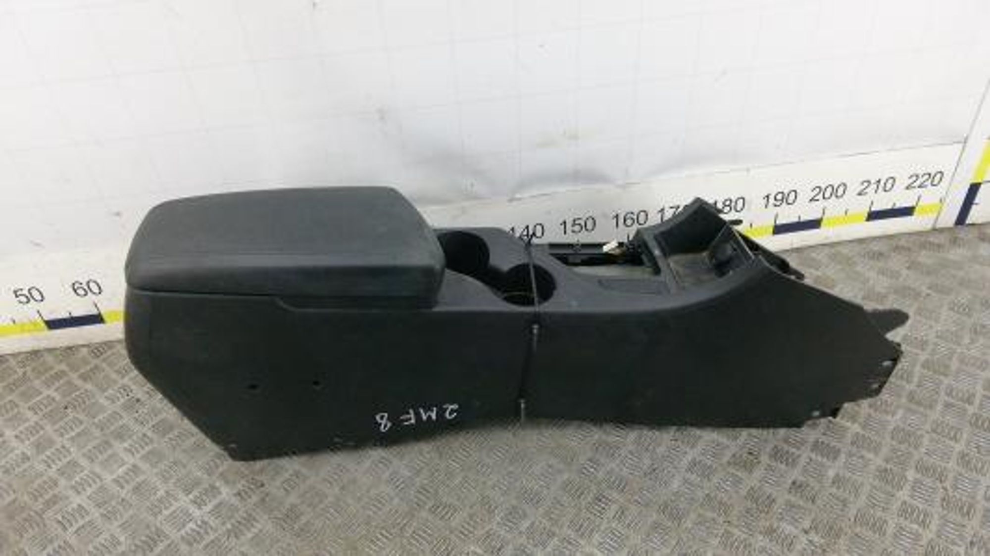https://gcs.partsauto.market/rn-stockpro.appspot.com/thmbs/0bf748f976a0404ebfba497410f09b0c/321b549f66193c6259850fe6fcafcabb/937411ffa7dd429a1ccf07c0968b4803.jpg