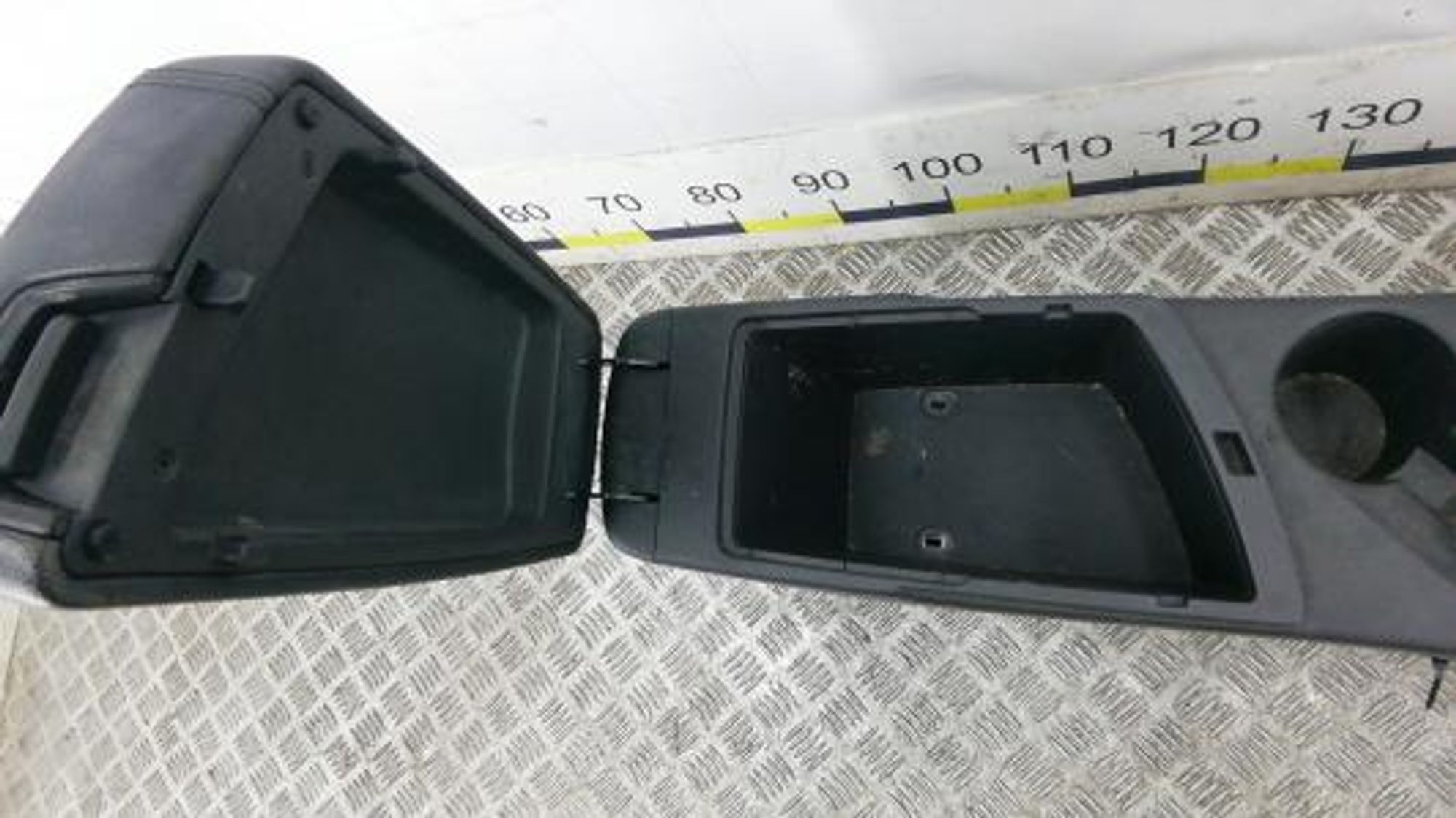 https://gcs.partsauto.market/rn-stockpro.appspot.com/thmbs/0bf748f976a0404ebfba497410f09b0c/321b549f66193c6259850fe6fcafcabb/fa335b88882e434eaaa533461d1bd325.jpg