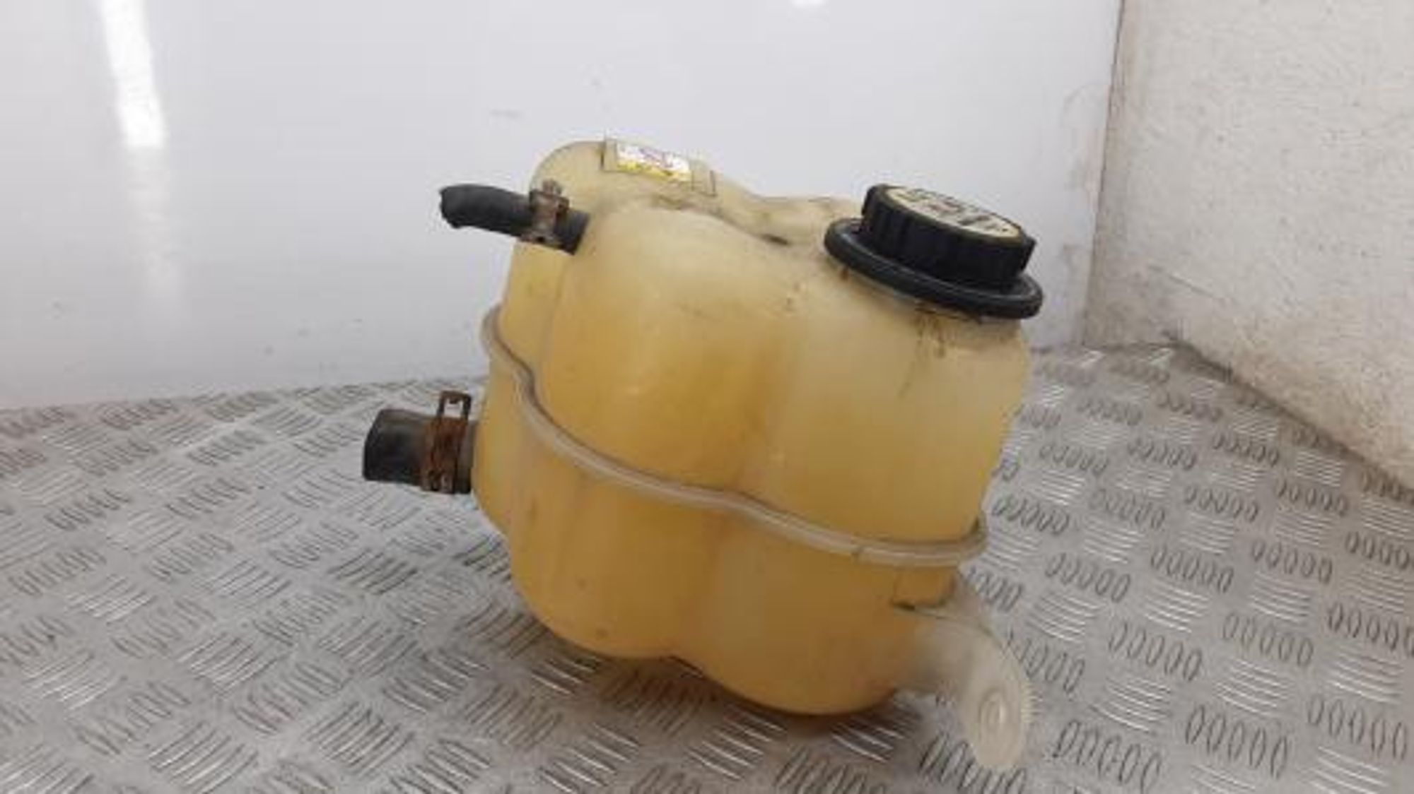 https://gcs.partsauto.market/rn-stockpro.appspot.com/thmbs/0bf748f976a0404ebfba497410f09b0c/41a8f7c2082459b75005c86306cea90c/ff1d1aa9d7da8cbffb798a4c8b902c15.jpg