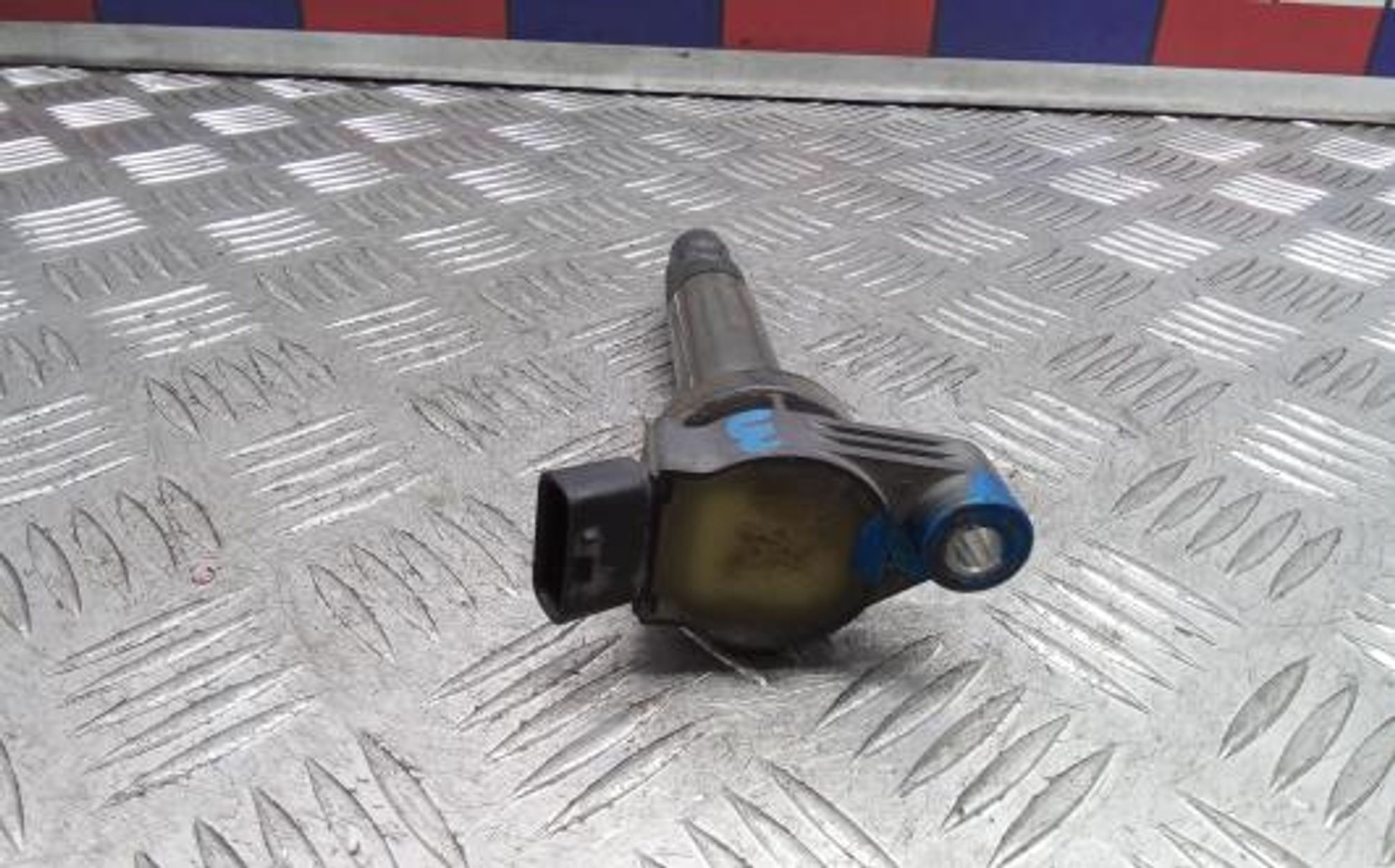 https://gcs.partsauto.market/rn-stockpro.appspot.com/thmbs/0bf748f976a0404ebfba497410f09b0c/47ba0b9263bf3e98d800ba1e3ae19878/6d62b4f76e96b1a4cc0c637658169c5f.jpg