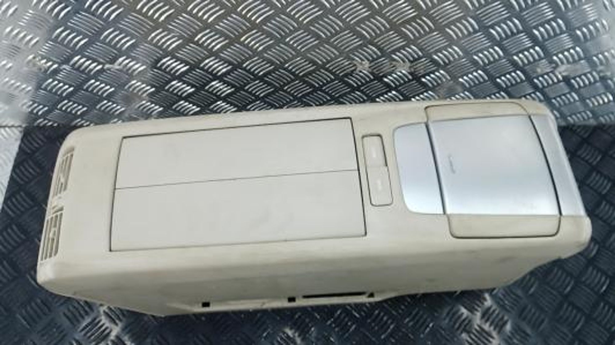 https://gcs.partsauto.market/rn-stockpro.appspot.com/thmbs/0bf748f976a0404ebfba497410f09b0c/4845ea51fc1eadec33af1cee8403d207/b3e278021198d05a84824f6b8b8626f1.jpg