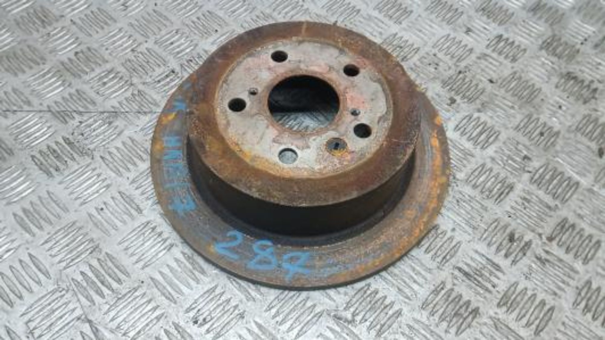 https://gcs.partsauto.market/rn-stockpro.appspot.com/thmbs/0bf748f976a0404ebfba497410f09b0c/48f76a3b21d1ba10eaacec27dbd42555/eea0b3e535d7fdb95dc2bbaad1562681.jpg