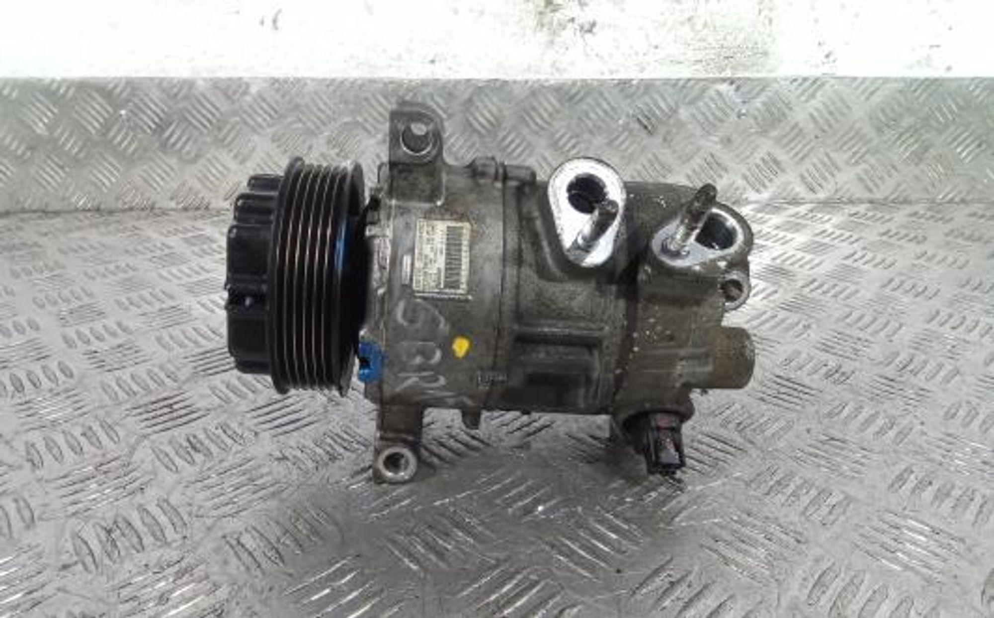 https://gcs.partsauto.market/rn-stockpro.appspot.com/thmbs/0bf748f976a0404ebfba497410f09b0c/5cd8442b6acb41383690db5ecda070f9/cbc9b726c74956de9bf26904843b7960.jpg