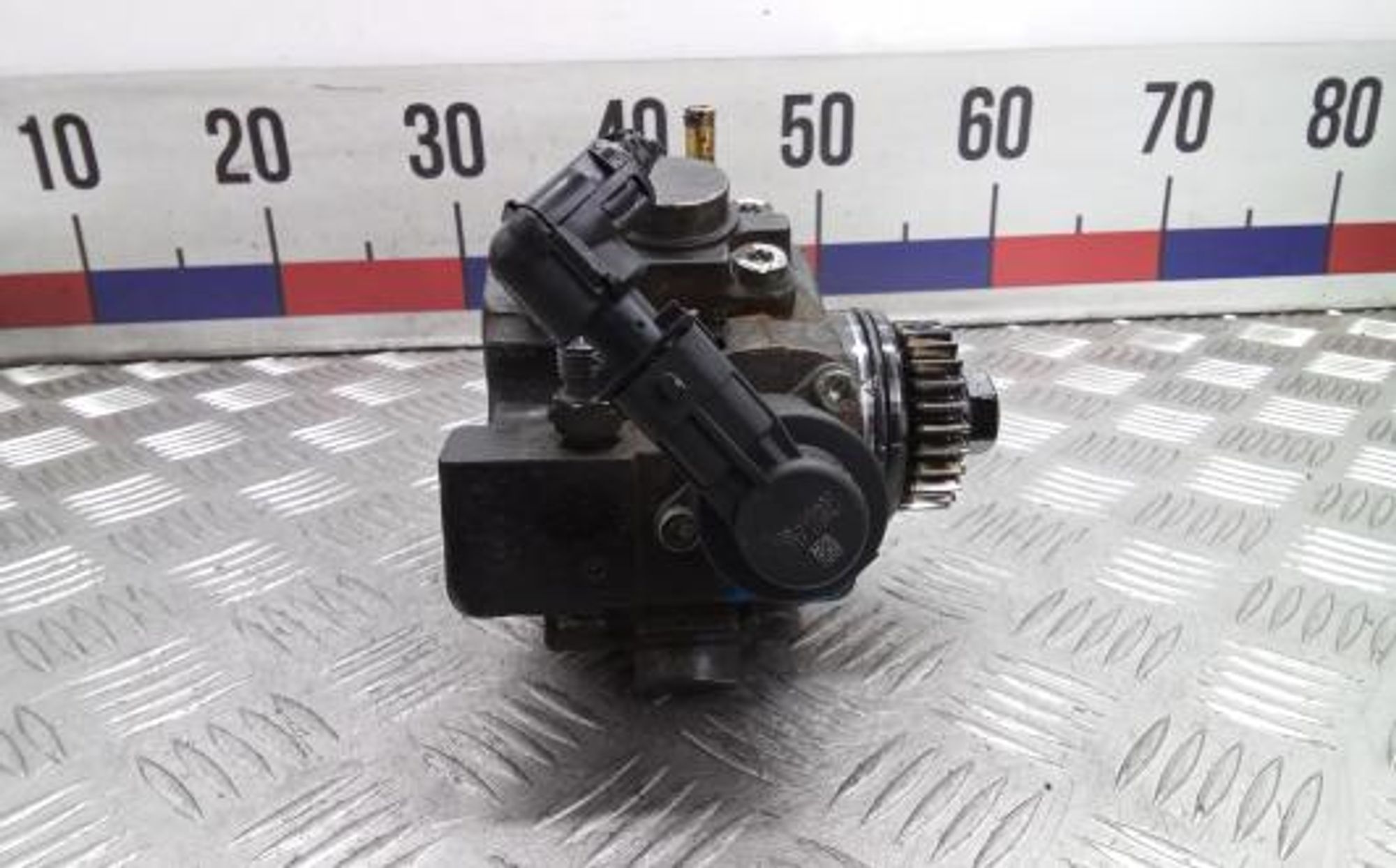 https://gcs.partsauto.market/rn-stockpro.appspot.com/thmbs/0bf748f976a0404ebfba497410f09b0c/5d97db3d8f28244e5991d9de3931b62a/269f702d249d4e58e4da67b91316c791.jpg
