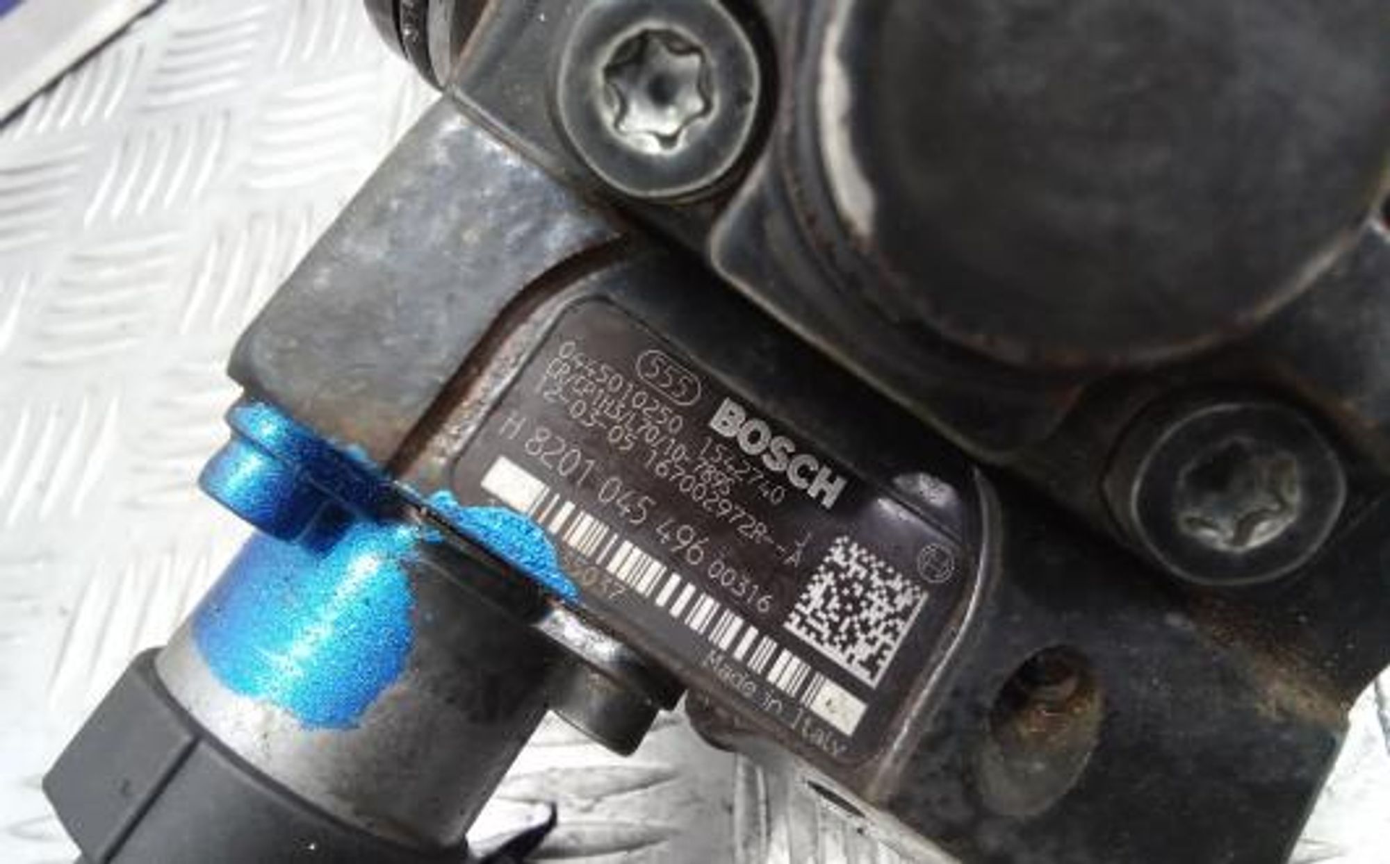 https://gcs.partsauto.market/rn-stockpro.appspot.com/thmbs/0bf748f976a0404ebfba497410f09b0c/5d97db3d8f28244e5991d9de3931b62a/967df9880a7071417d7ff69f2d205bb9.jpg
