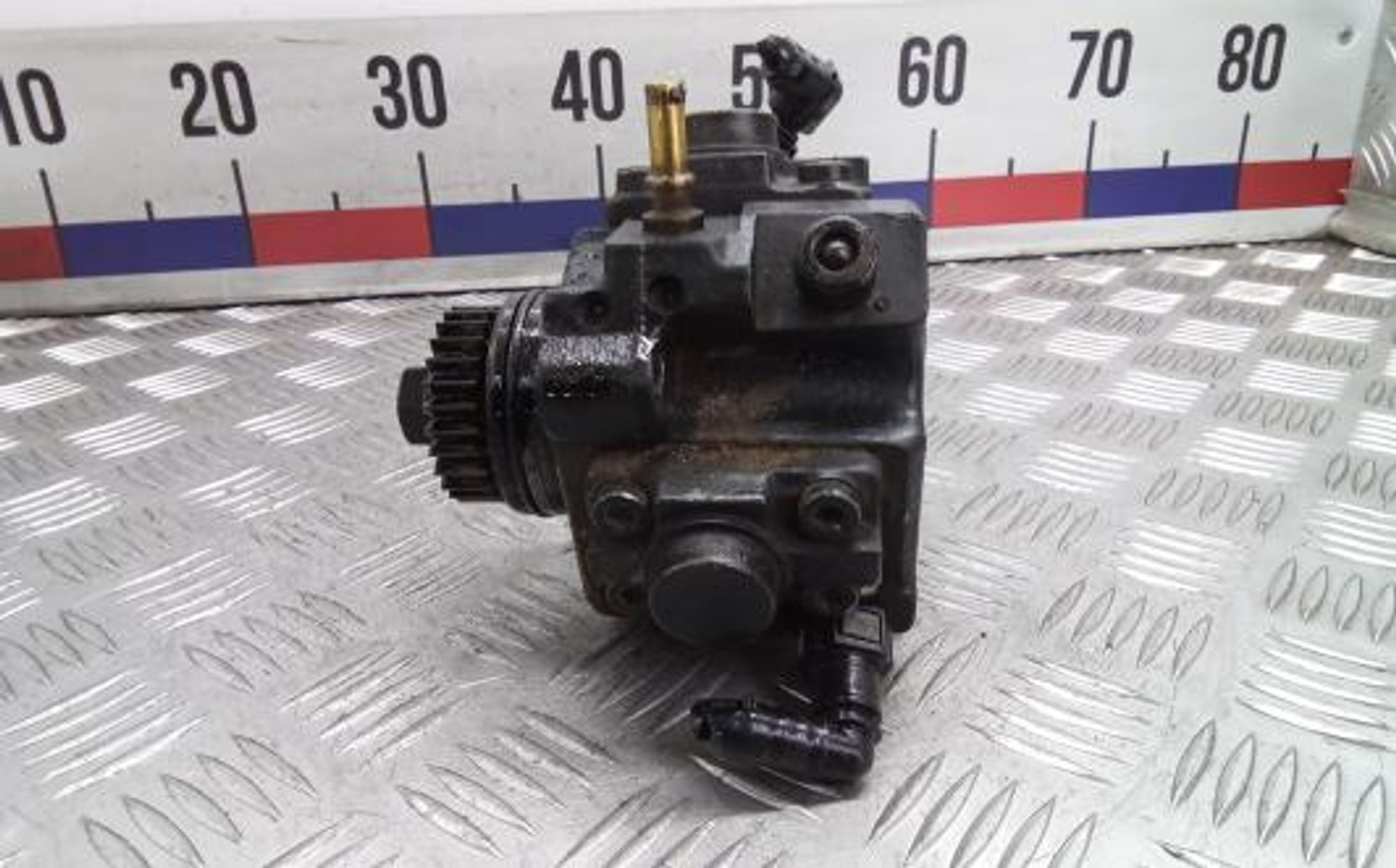 https://gcs.partsauto.market/rn-stockpro.appspot.com/thmbs/0bf748f976a0404ebfba497410f09b0c/5d97db3d8f28244e5991d9de3931b62a/c9d115a01ff6f4f65225548ee95e231a.jpg