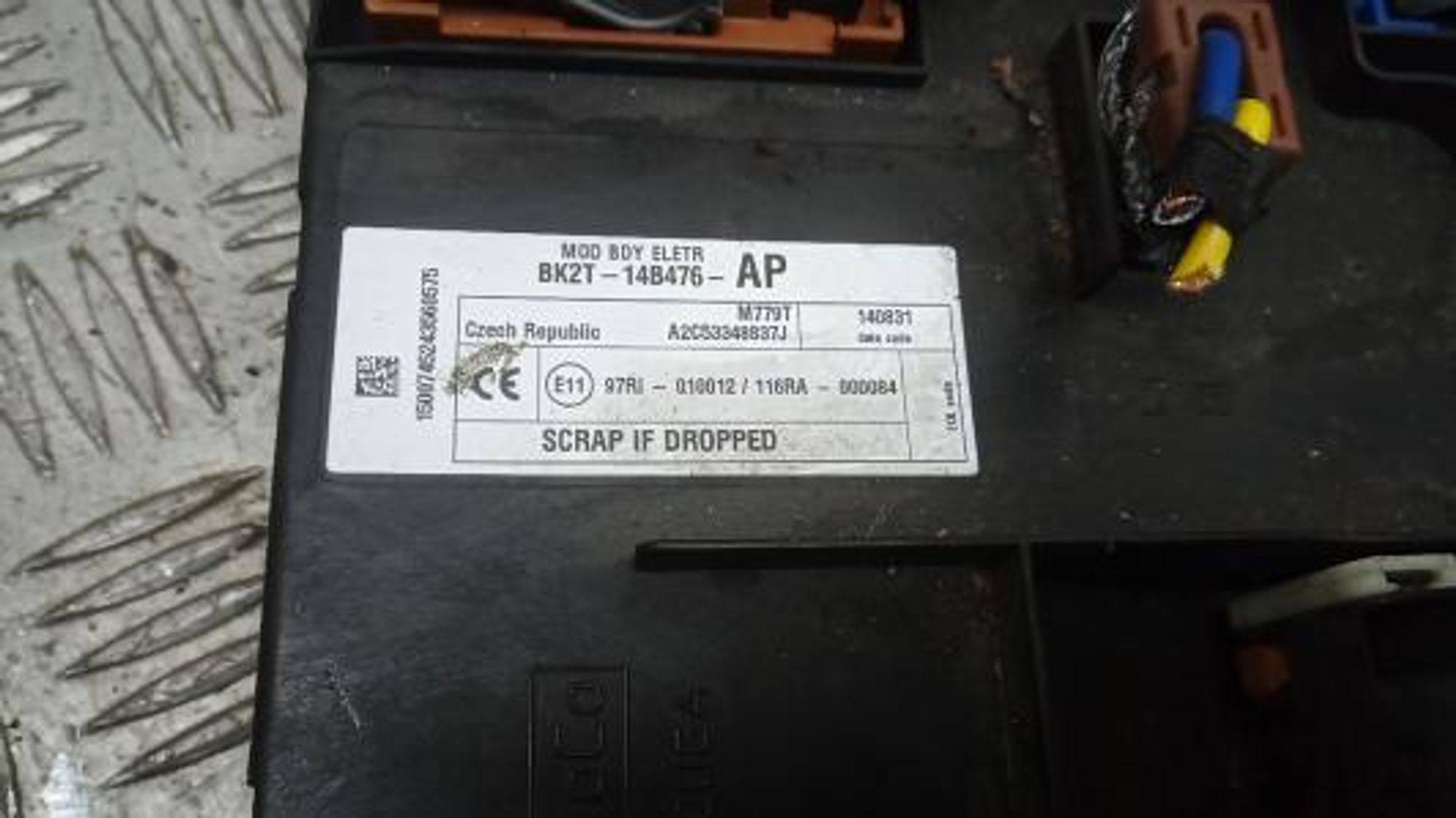 https://gcs.partsauto.market/rn-stockpro.appspot.com/thmbs/0bf748f976a0404ebfba497410f09b0c/6db863f7ad0b6c54c494f1866932118e/fde86ee765936b72da7e675630766b0d.jpg