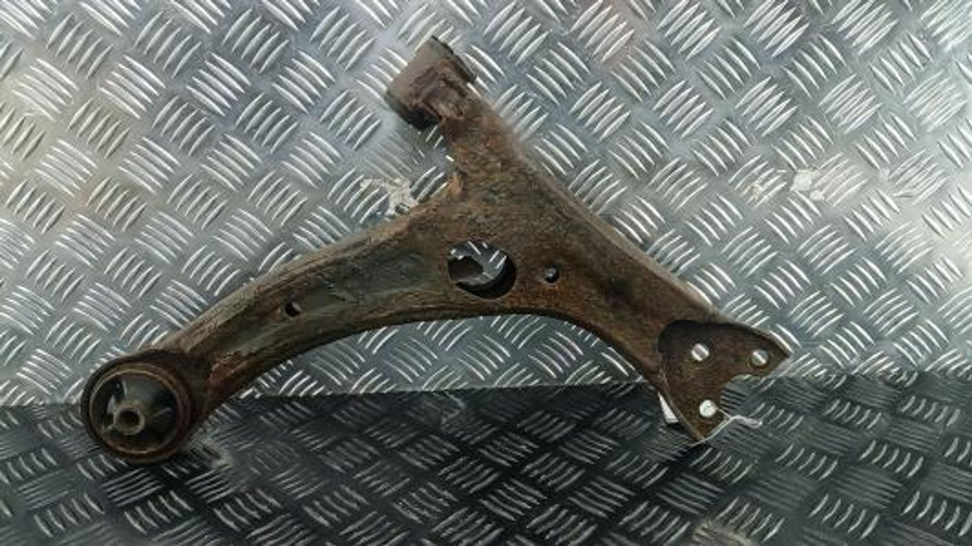 https://gcs.partsauto.market/rn-stockpro.appspot.com/thmbs/0bf748f976a0404ebfba497410f09b0c/6f1c7650732c808c33778bac8f0cee0a/1516b017bdfcaddf3e21969934824660.jpg