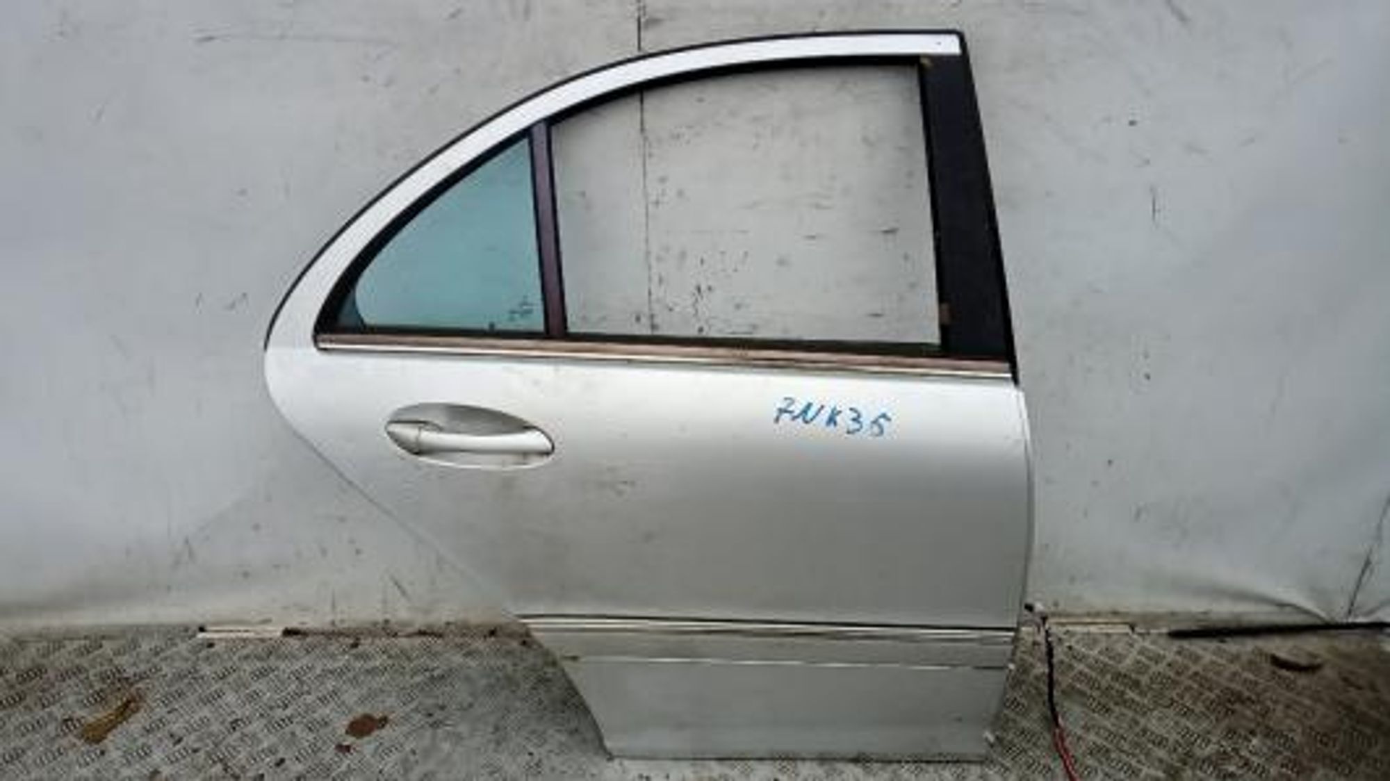 https://gcs.partsauto.market/rn-stockpro.appspot.com/thmbs/0bf748f976a0404ebfba497410f09b0c/74ad805dd3931dd2b63c1745edb2928e/f9e2fa04bdede343bb4dc44b7fd5dcc5.jpg