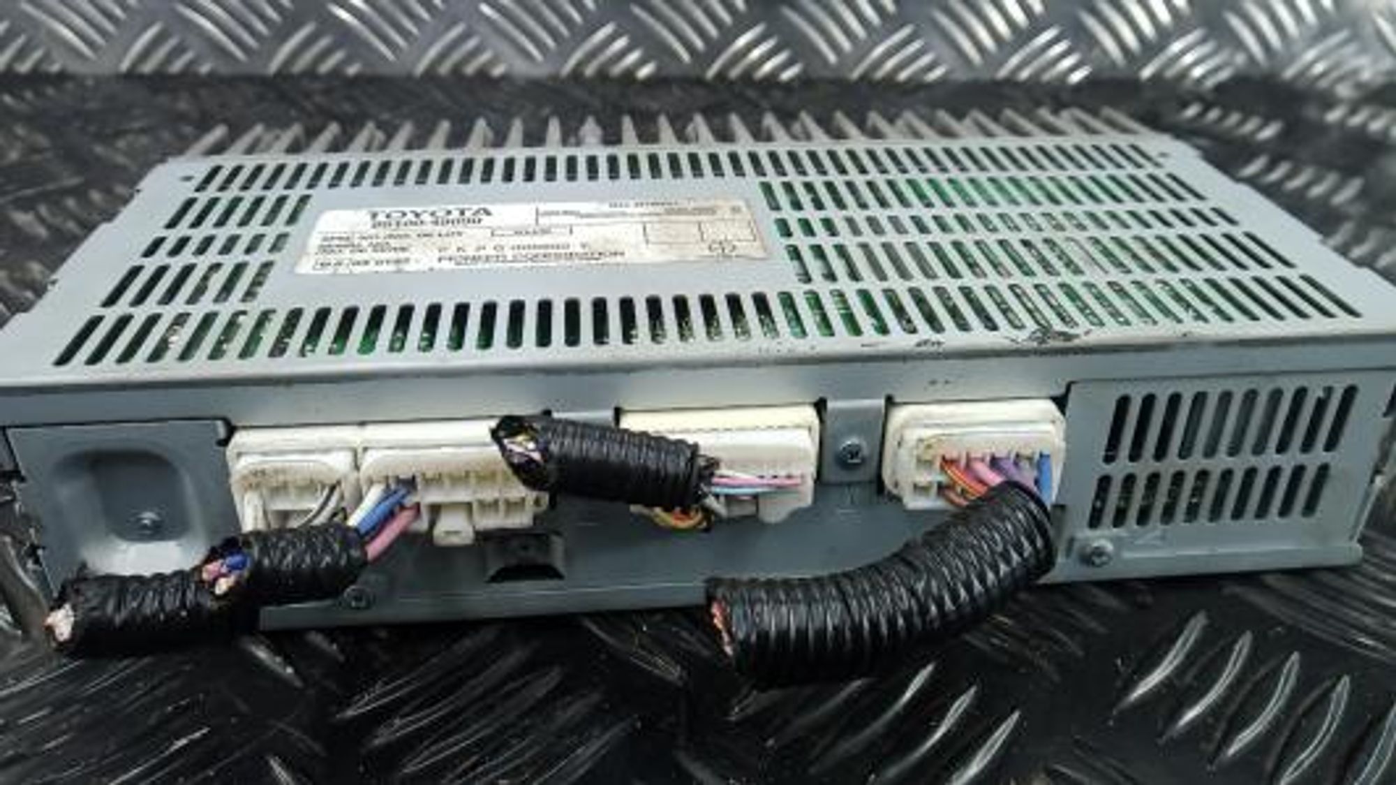 https://gcs.partsauto.market/rn-stockpro.appspot.com/thmbs/0bf748f976a0404ebfba497410f09b0c/775175ac93469f6fc9c65aa3e4b6102b/af71e1367d1d31afcd482403491931c2.jpg