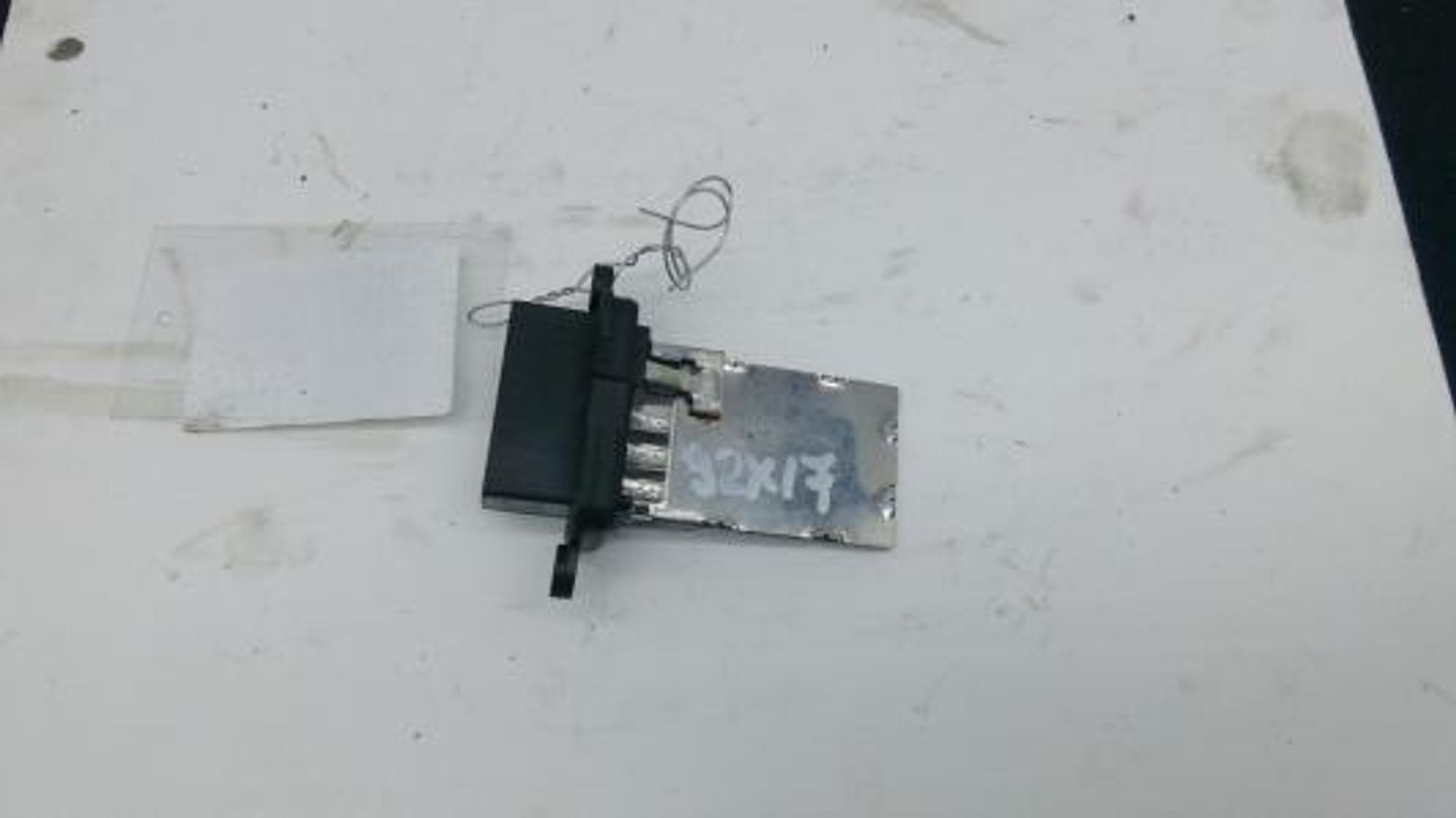 https://gcs.partsauto.market/rn-stockpro.appspot.com/thmbs/0bf748f976a0404ebfba497410f09b0c/798b3cc7020e229d2e432dc772ee73dd/d98eed062f65d957b0a62099da5b35b8.jpg