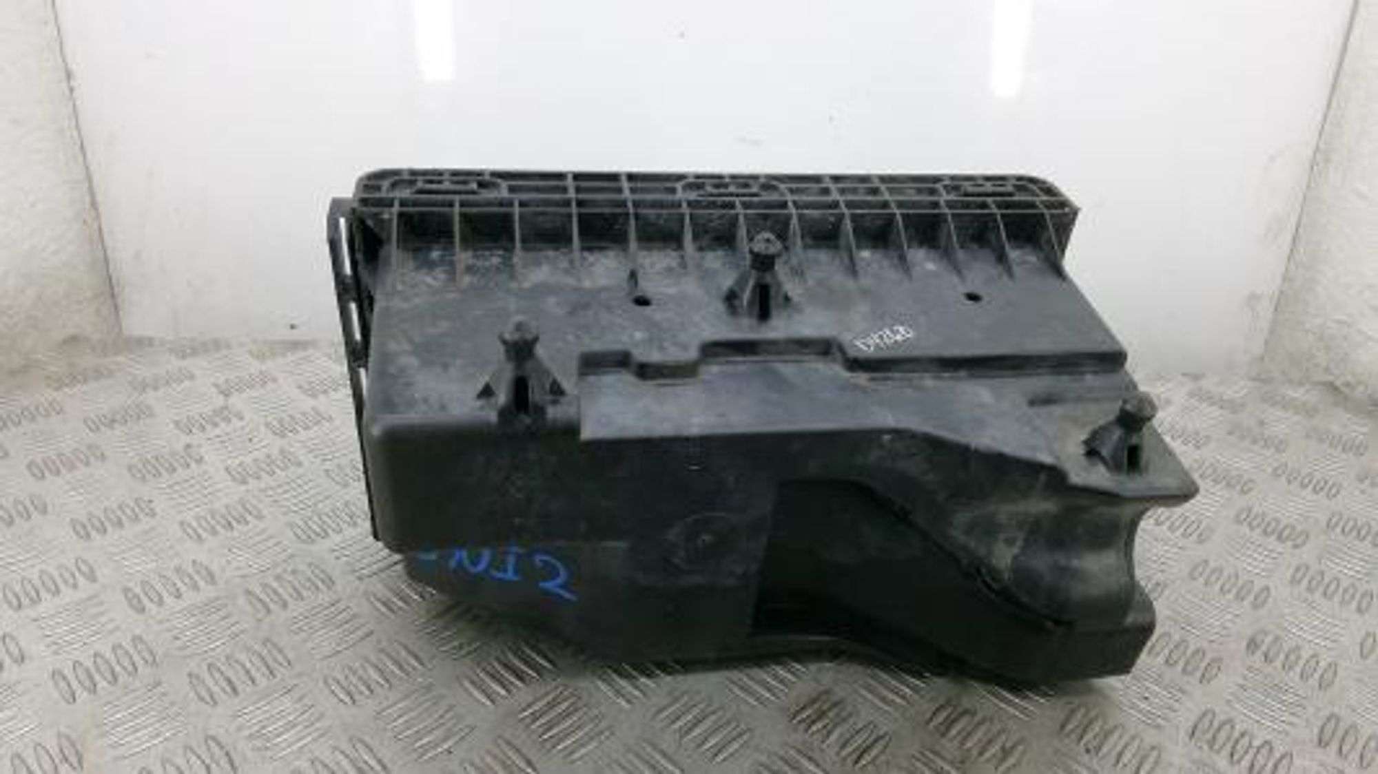 https://gcs.partsauto.market/rn-stockpro.appspot.com/thmbs/0bf748f976a0404ebfba497410f09b0c/7b18cca521bfc7a1faadbe400f9b5e03/74adab6691a2be4be99fb58c39be31eb.jpg