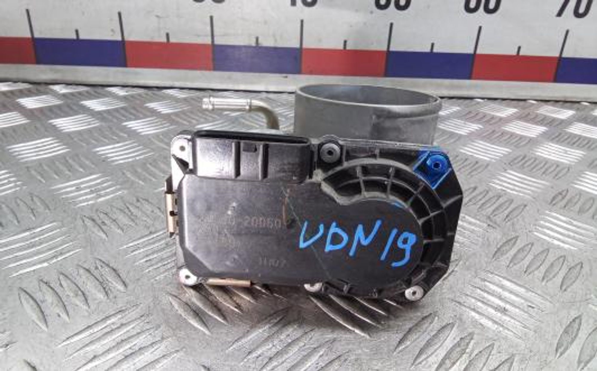 https://gcs.partsauto.market/rn-stockpro.appspot.com/thmbs/0bf748f976a0404ebfba497410f09b0c/7c8f068090183d37e9111eca16191def/2701047cfd2c7c27ebaffe00ff637dd1.jpg