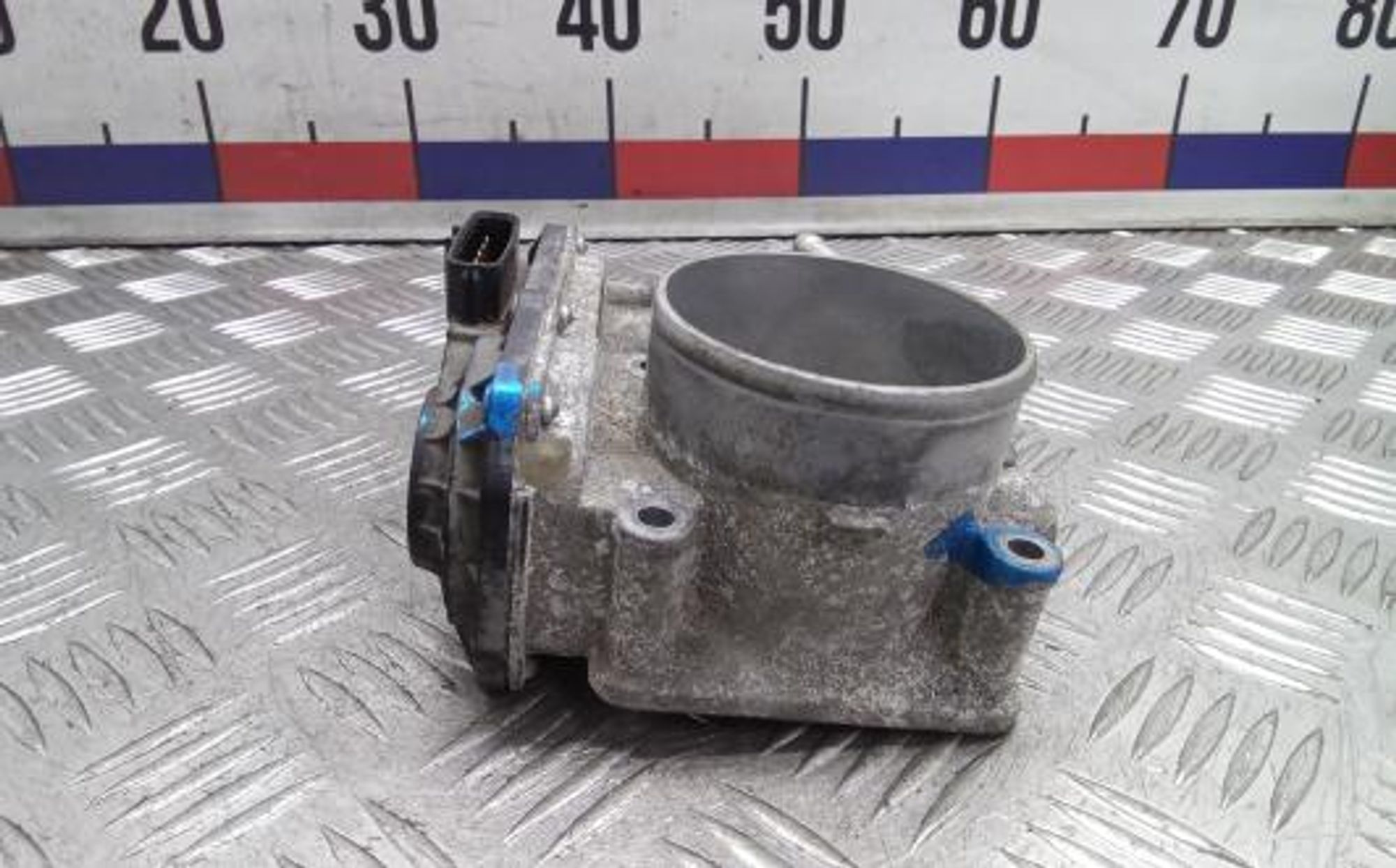 https://gcs.partsauto.market/rn-stockpro.appspot.com/thmbs/0bf748f976a0404ebfba497410f09b0c/7c8f068090183d37e9111eca16191def/502acacb75eab1b0748e06e8eb4280c1.jpg