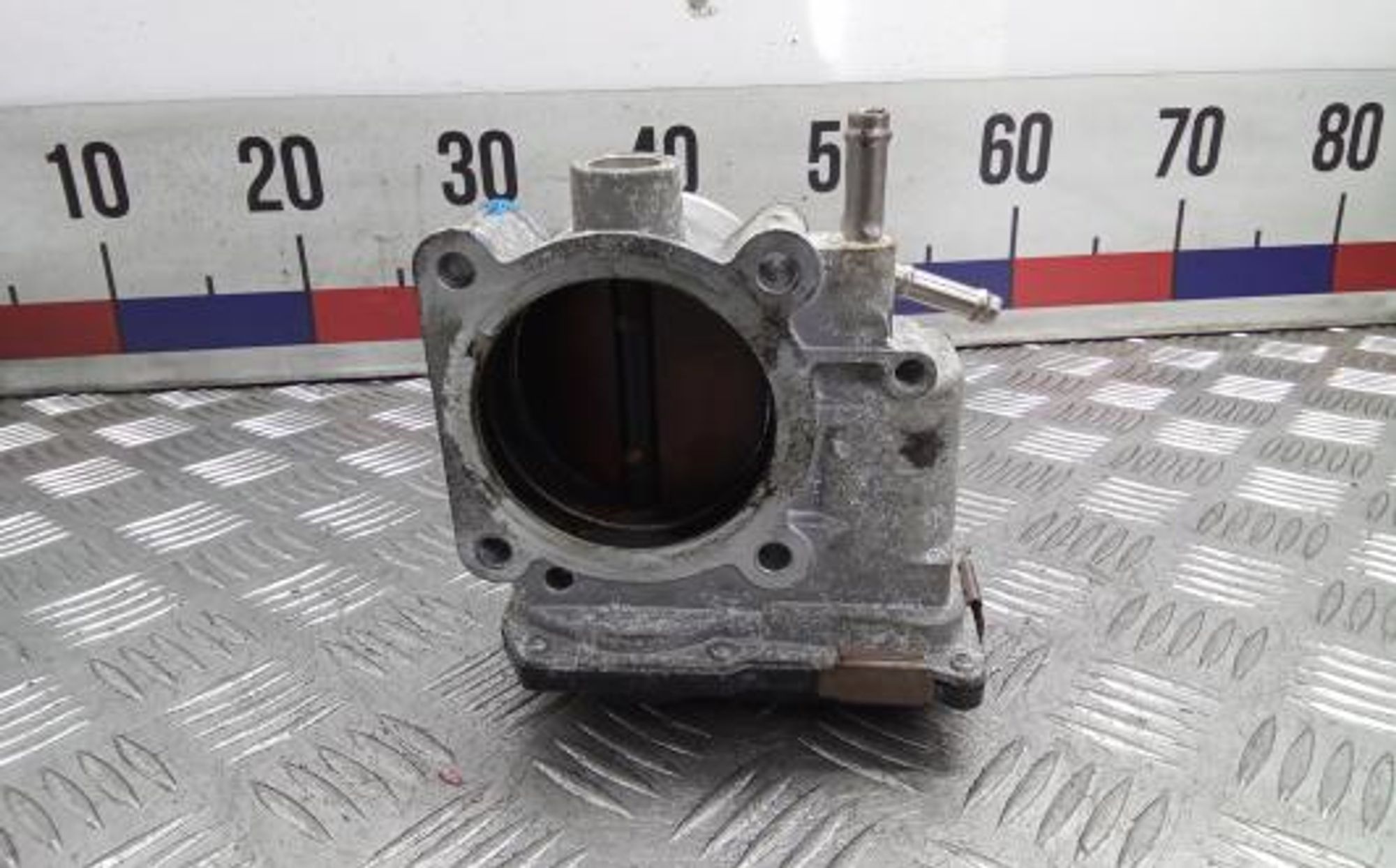 https://gcs.partsauto.market/rn-stockpro.appspot.com/thmbs/0bf748f976a0404ebfba497410f09b0c/7c8f068090183d37e9111eca16191def/ee15ebf5c879508f78f13cf788175829.jpg
