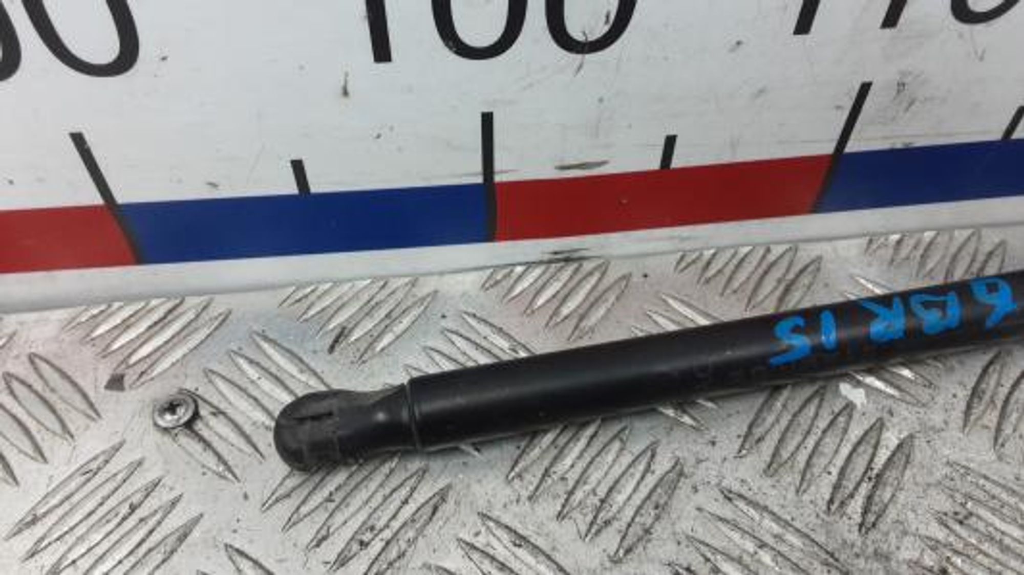 https://gcs.partsauto.market/rn-stockpro.appspot.com/thmbs/0bf748f976a0404ebfba497410f09b0c/87041919b5c071a8d5022090efb3f211/f569c59a901969b016495405ca308af9.jpg