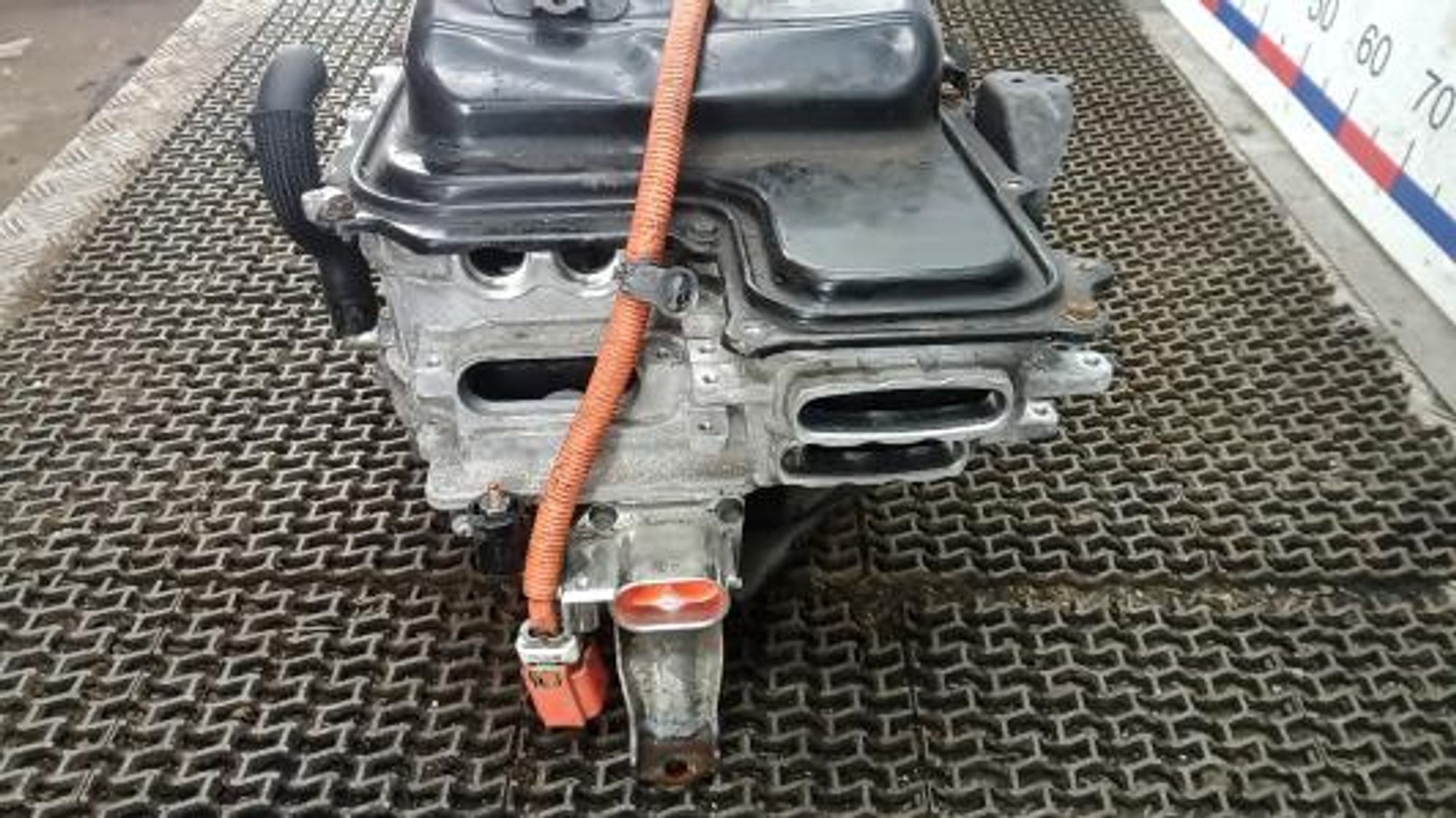 https://gcs.partsauto.market/rn-stockpro.appspot.com/thmbs/0bf748f976a0404ebfba497410f09b0c/a37eb95df860b8e24dc9c53c0212ba19/e0ce5a2e4578516f5423025e4f1d7f26.jpg
