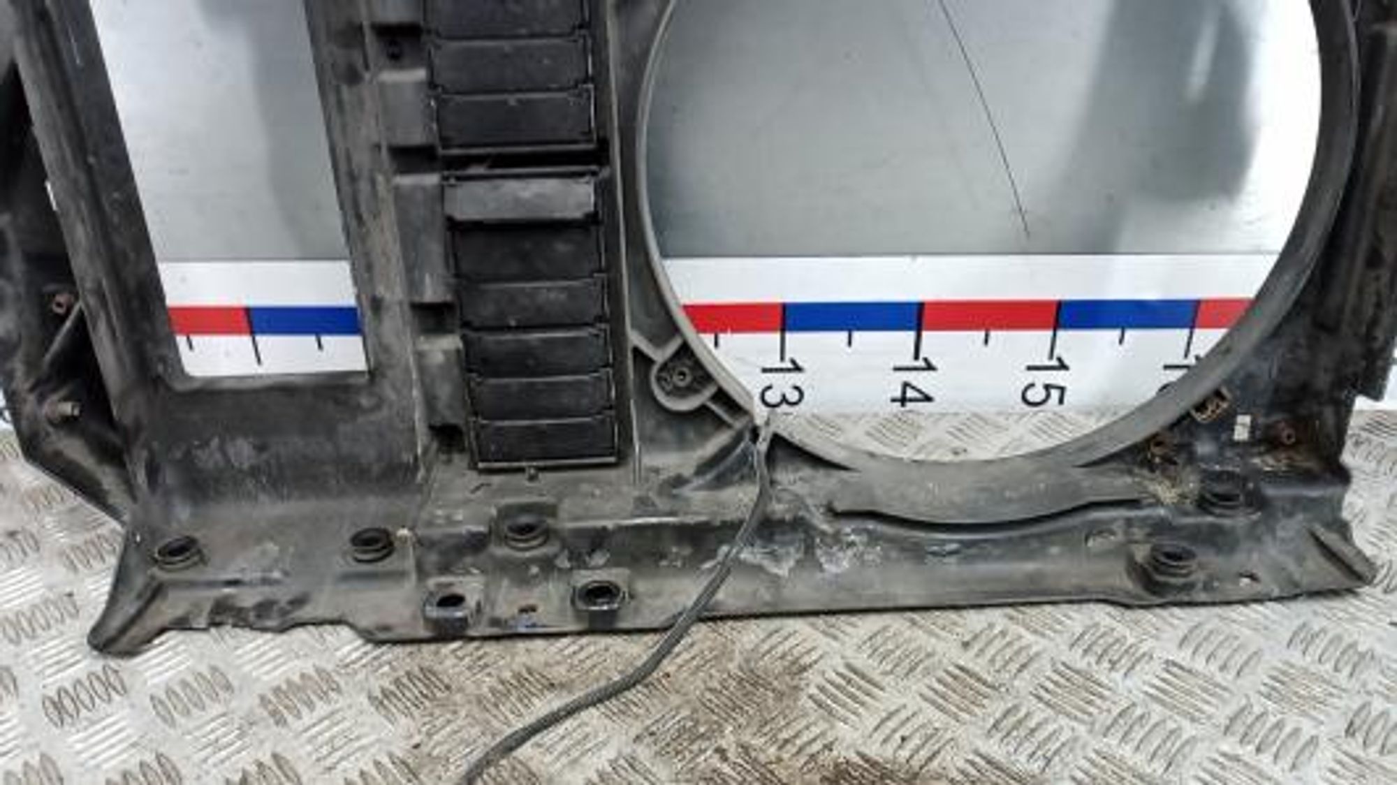 https://gcs.partsauto.market/rn-stockpro.appspot.com/thmbs/0bf748f976a0404ebfba497410f09b0c/a77274060306e1a162f8a22f78cea77e/3308b63358ffd31ddb078e27eac21118.jpg