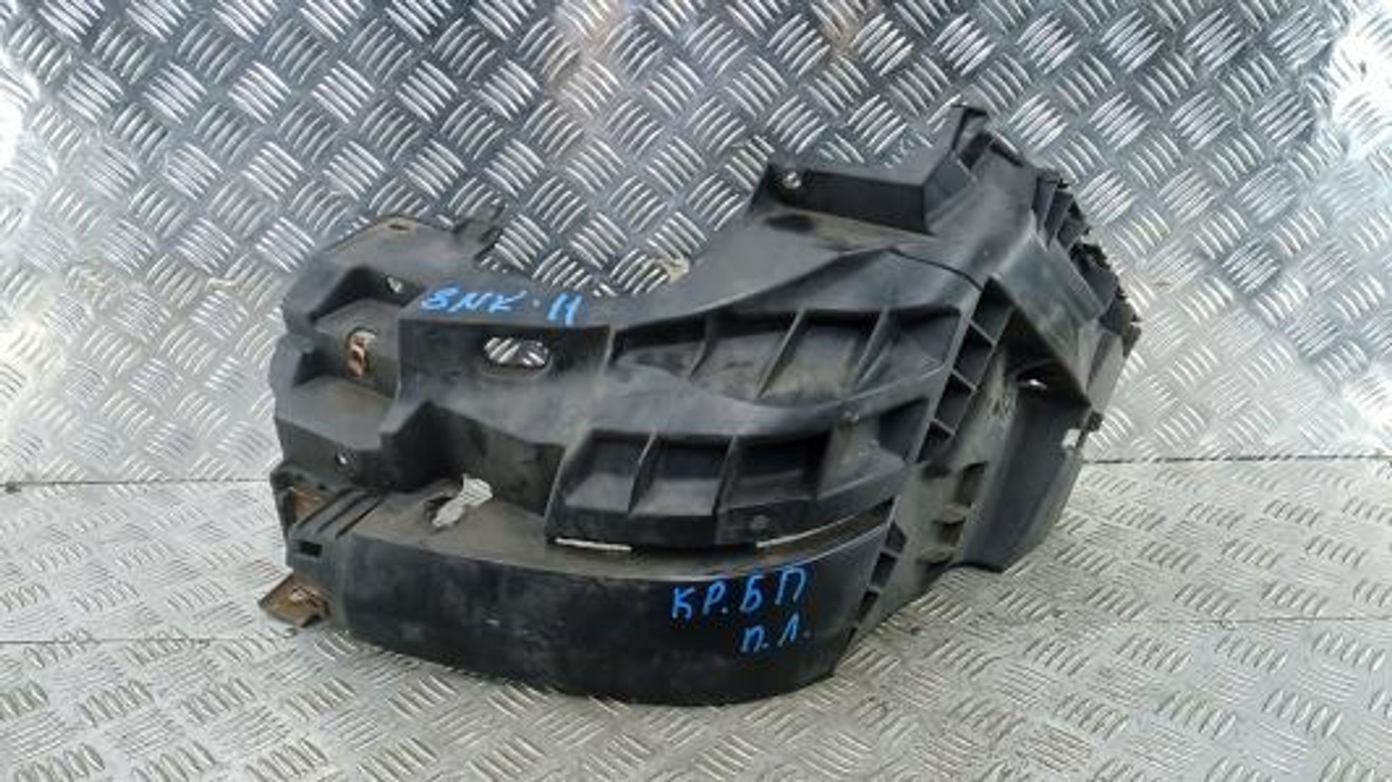 https://gcs.partsauto.market/rn-stockpro.appspot.com/thmbs/0bf748f976a0404ebfba497410f09b0c/bb5d83965cd8dade2d8a6445160ee92b/fe505d3d1b50213f03560d9a26dd1797.jpg