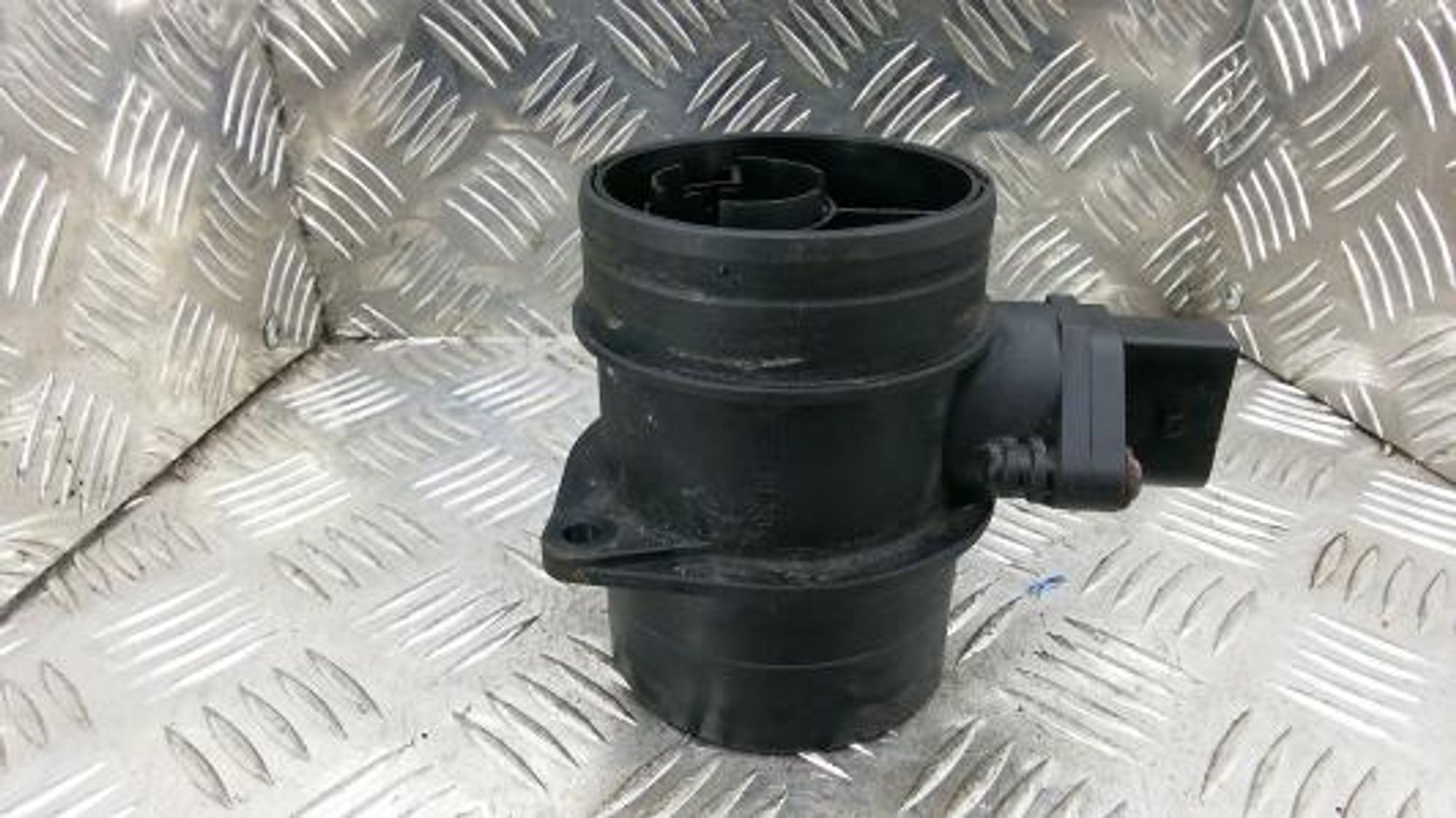 https://gcs.partsauto.market/rn-stockpro.appspot.com/thmbs/0bf748f976a0404ebfba497410f09b0c/bc51a61968c80f87cae9702d60035e30/705072af6567b96ed7be3abadf0cddc9.jpg