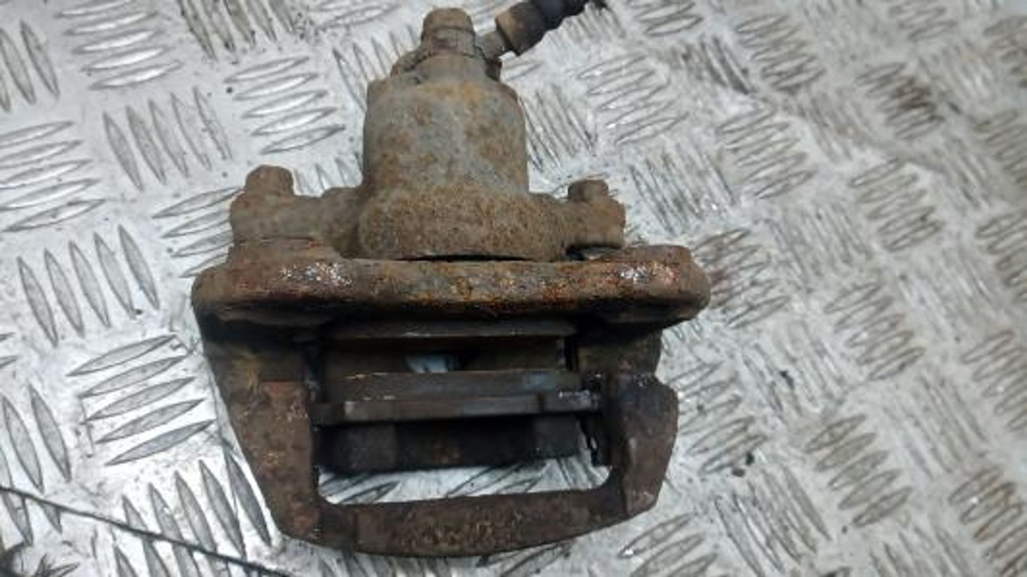 https://gcs.partsauto.market/rn-stockpro.appspot.com/thmbs/0bf748f976a0404ebfba497410f09b0c/c0307f3a1ba6cc67995632a191efd99e/439c484aca49bceb82608202f4bf6c11.jpg