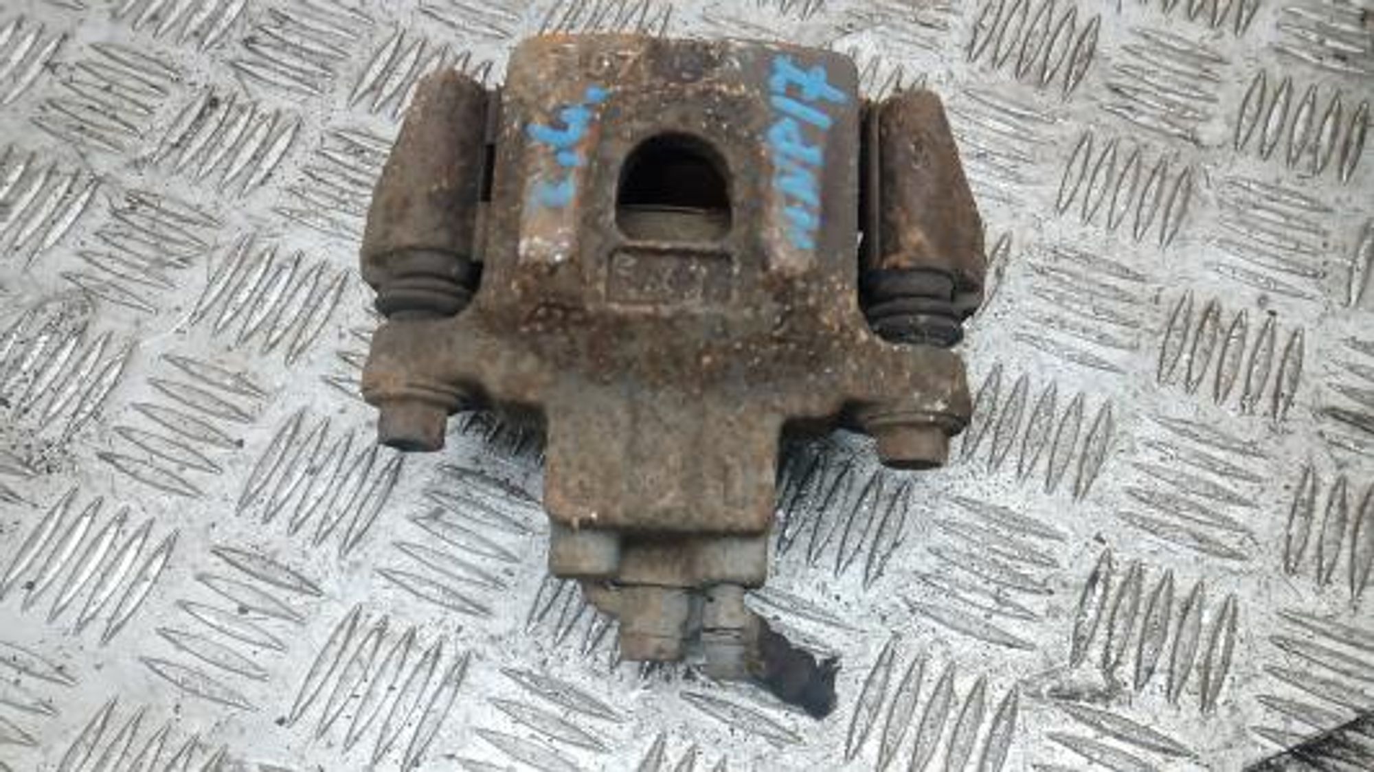 https://gcs.partsauto.market/rn-stockpro.appspot.com/thmbs/0bf748f976a0404ebfba497410f09b0c/c0307f3a1ba6cc67995632a191efd99e/5ebc1c52f987aa930c719c78a560f580.jpg