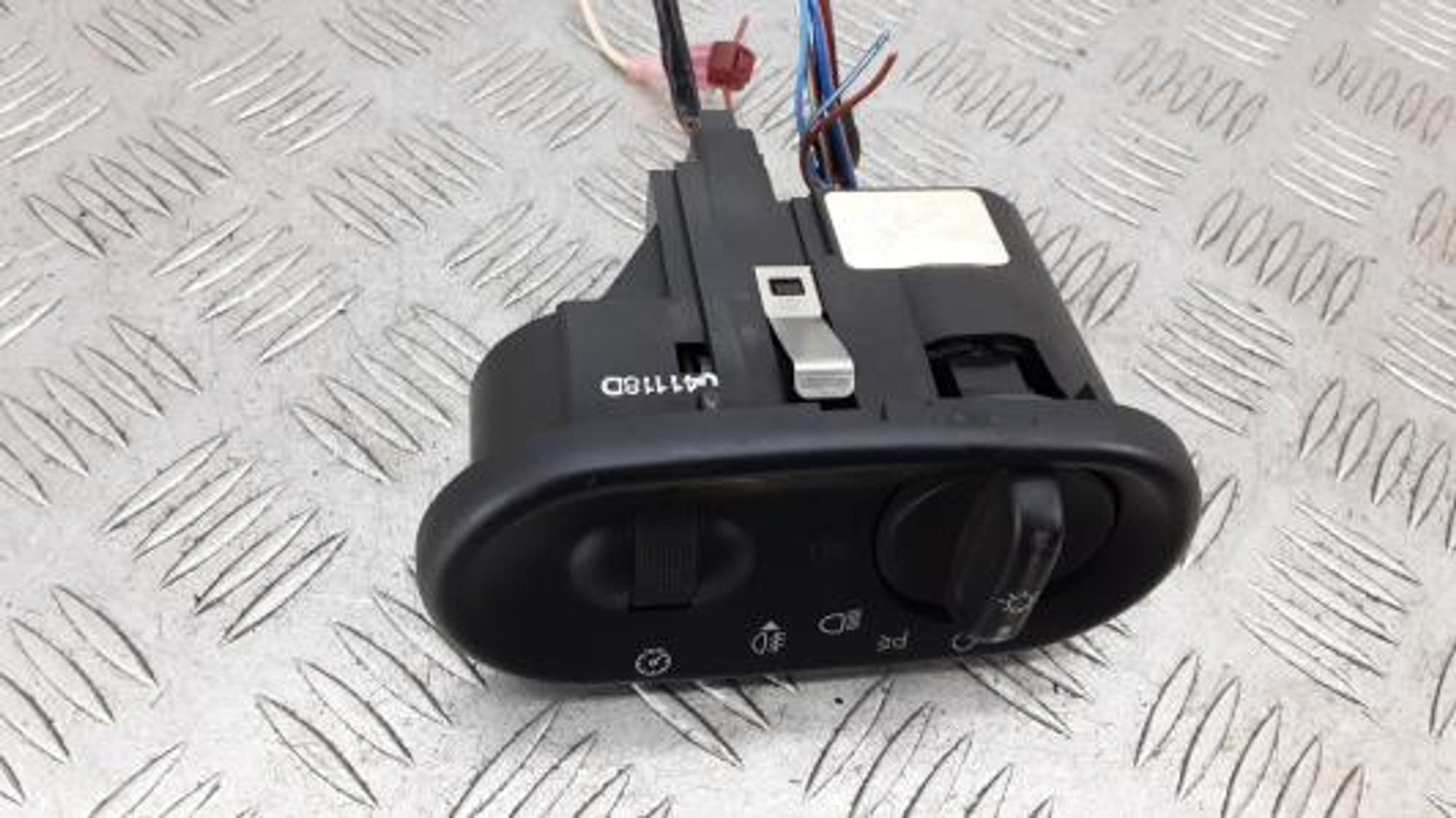 https://gcs.partsauto.market/rn-stockpro.appspot.com/thmbs/0bf748f976a0404ebfba497410f09b0c/d609258d5a877b5e30b45f75fb82f6b5/ddd801250632c2ff4455827b1ad26d28.jpg