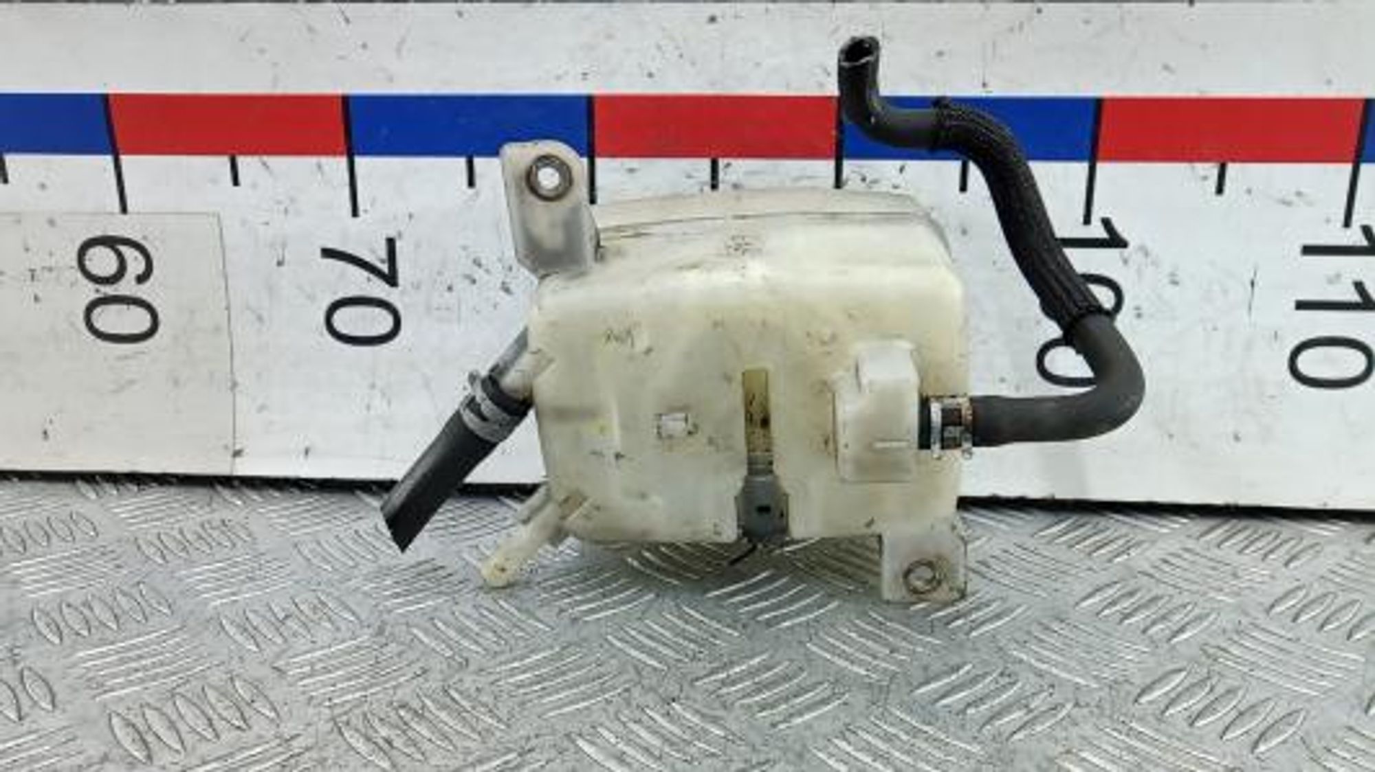 https://gcs.partsauto.market/rn-stockpro.appspot.com/thmbs/0bf748f976a0404ebfba497410f09b0c/e47238cd20ef53c331357c7aff5623d0/ba50597101894fc47ae60bddc58fb3a6.jpg