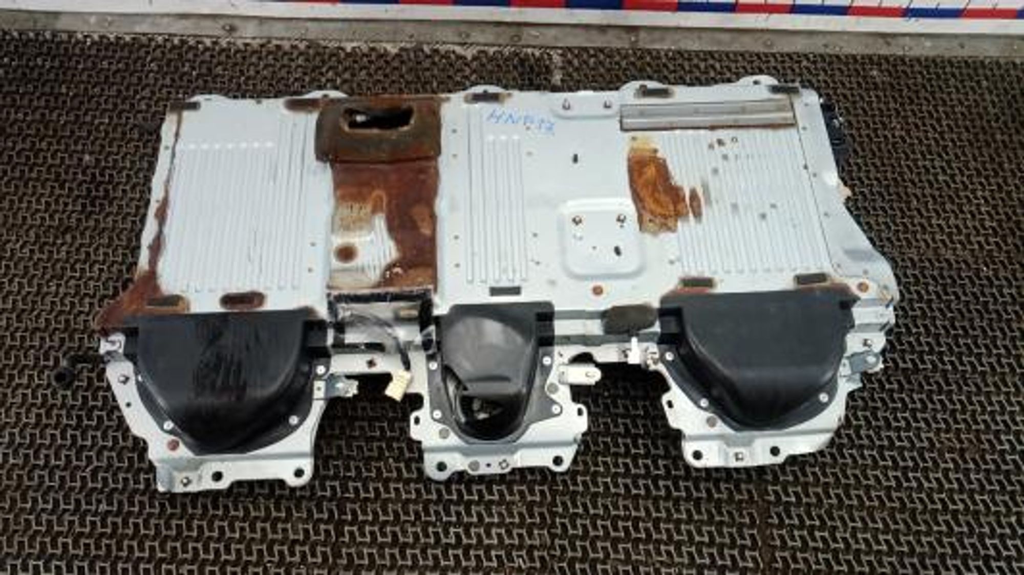 https://gcs.partsauto.market/rn-stockpro.appspot.com/thmbs/0bf748f976a0404ebfba497410f09b0c/efae77e5e035b1c769351459d2d08a70/3256d2d3aec5ae9b1957e8ce6706d856.jpg