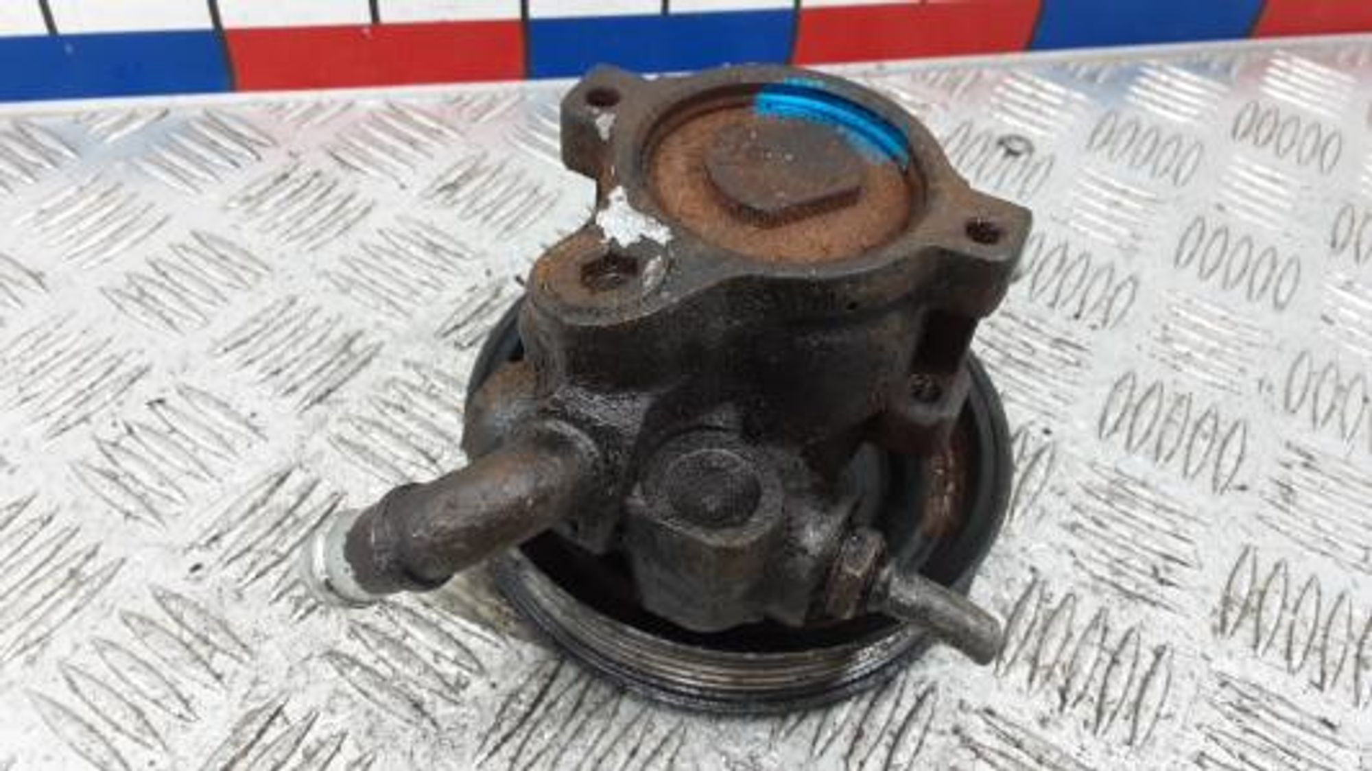 https://gcs.partsauto.market/rn-stockpro.appspot.com/thmbs/0bf748f976a0404ebfba497410f09b0c/ffd606d57678cdbfad70441336af21c0/cb683e4246065203e7de1fd372afa798.jpg