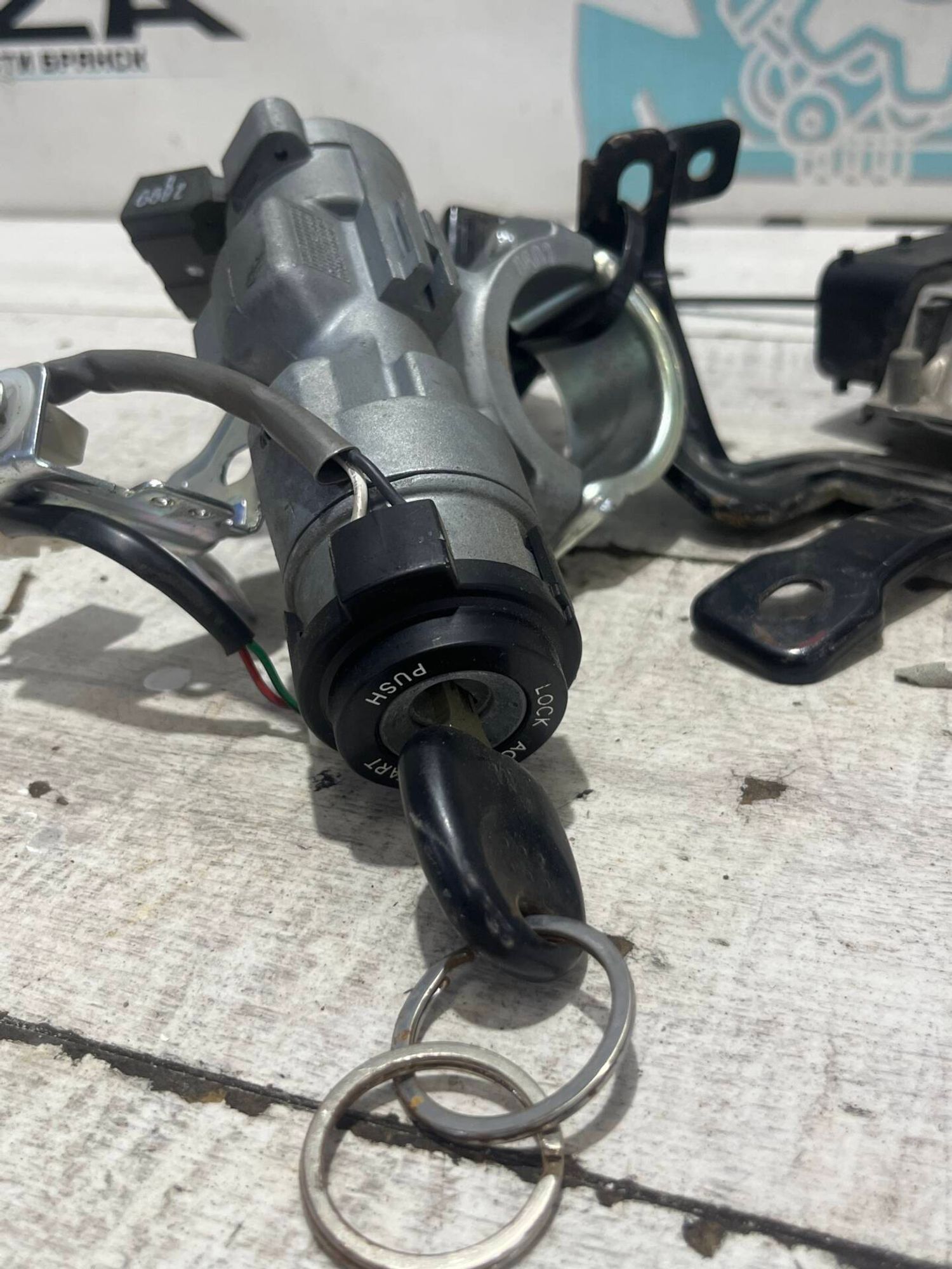 https://gcs.partsauto.market/rn-stockpro.appspot.com/thmbs/0d5a73f363ec19ea8b7d8d6483ce4211/11a2785abce4109b916da0785ae83a3b/e238676ba90eb1f915e908ca562080a0.jpg