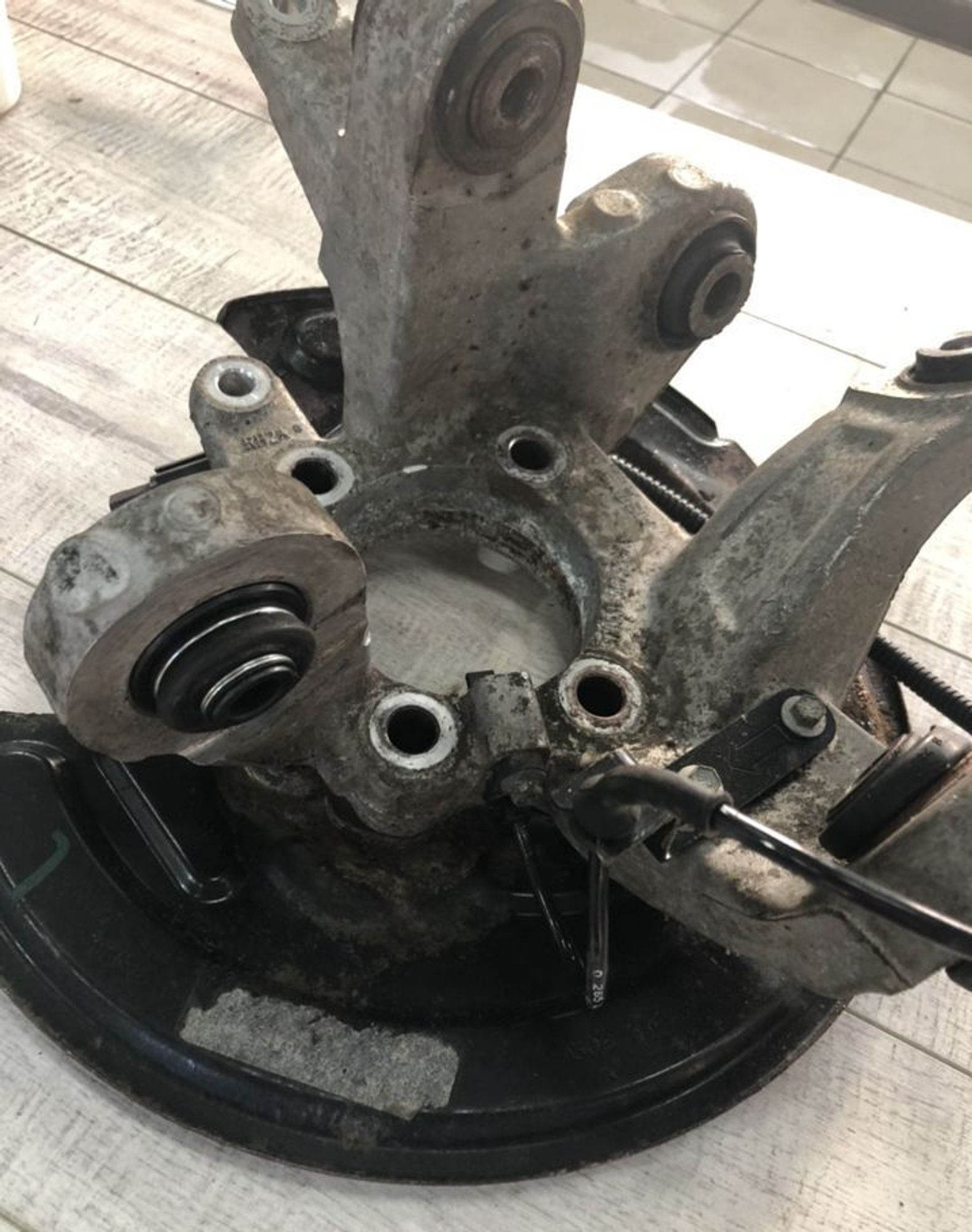 https://gcs.partsauto.market/rn-stockpro.appspot.com/thmbs/0d5a73f363ec19ea8b7d8d6483ce4211/50760a166250fbfc8c89848902de3cad/f9fe44eb2ad051ce0eeb4e61753c6501.jpg