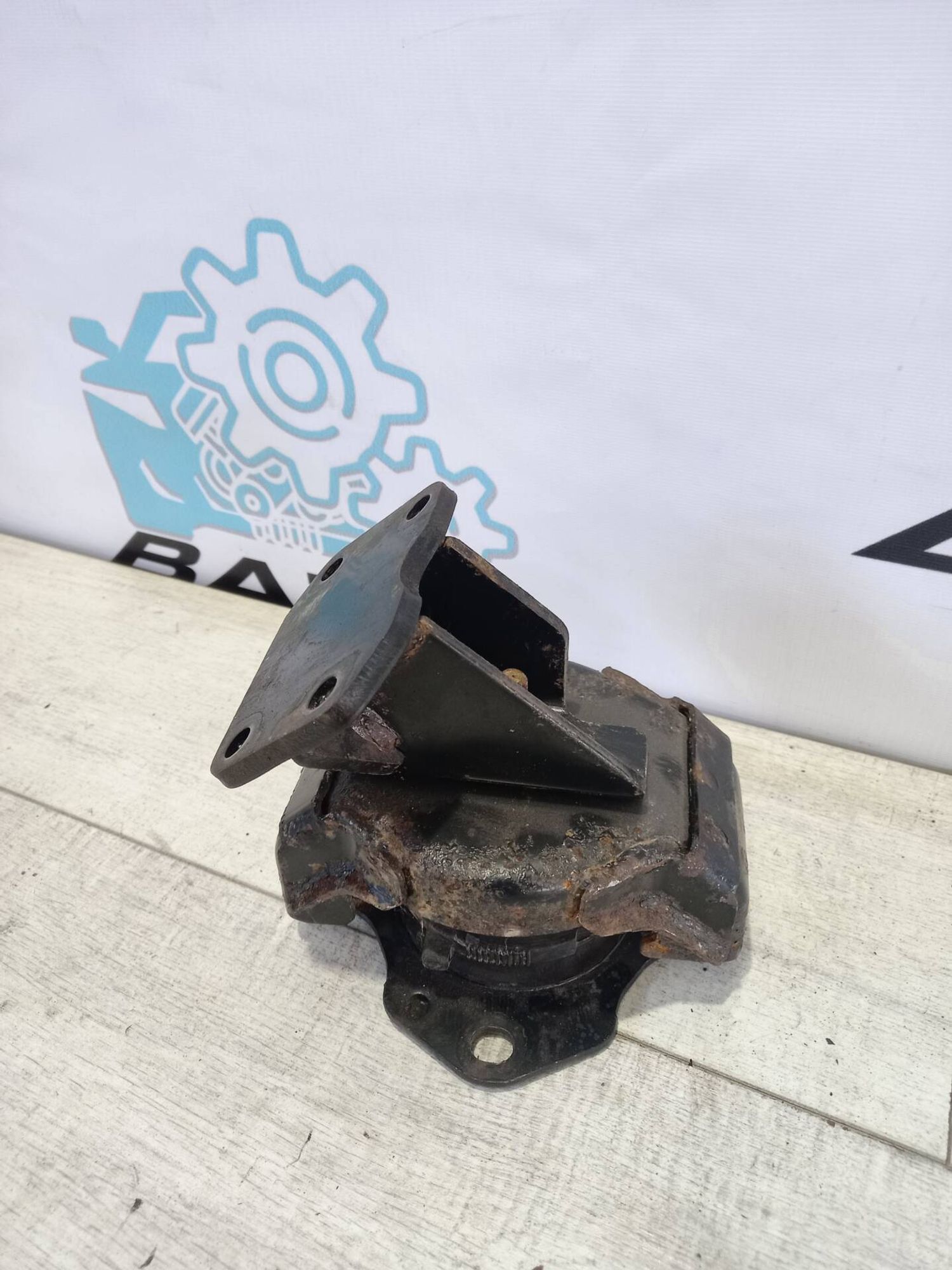 https://gcs.partsauto.market/rn-stockpro.appspot.com/thmbs/0d5a73f363ec19ea8b7d8d6483ce4211/fd4b65be7f2917e7657b2035de08bb77/3721fa4d7e7672c921e430fec6347f58.jpg