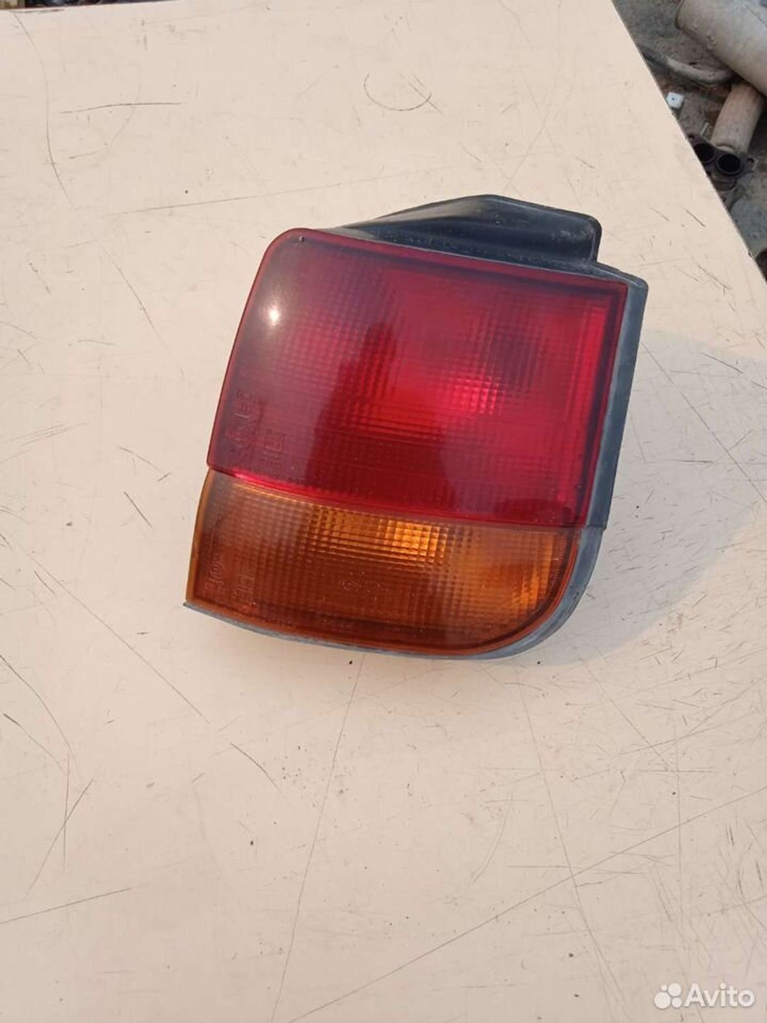 Фонарь задний правый Mitsubishi RVR Z N11W