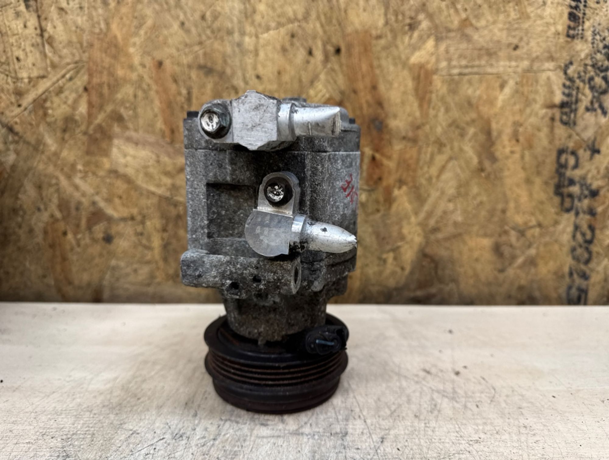https://gcs.partsauto.market/rn-stockpro.appspot.com/thmbs/1d5ac0ca90fd23481ac0e960507cd727/10a73b0147a78aac6d162ab06bd0e748/0e778c806934ba1b77e27b5eb57ebf5f.jpg