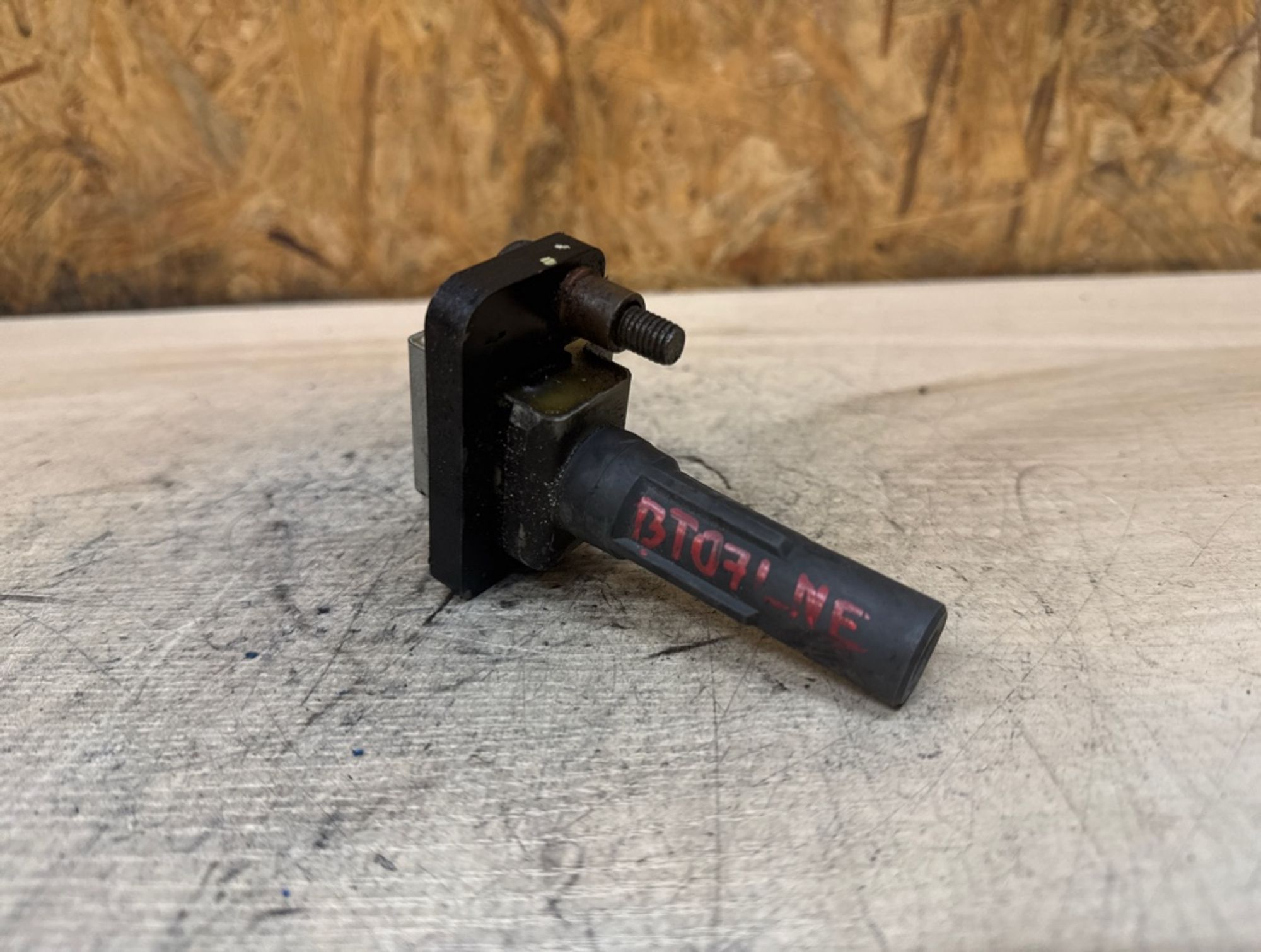 https://gcs.partsauto.market/rn-stockpro.appspot.com/thmbs/1d5ac0ca90fd23481ac0e960507cd727/658792bc4208a580d78dd9572430fab8/85133b7b65adfa46363a1673b3c42722.jpg